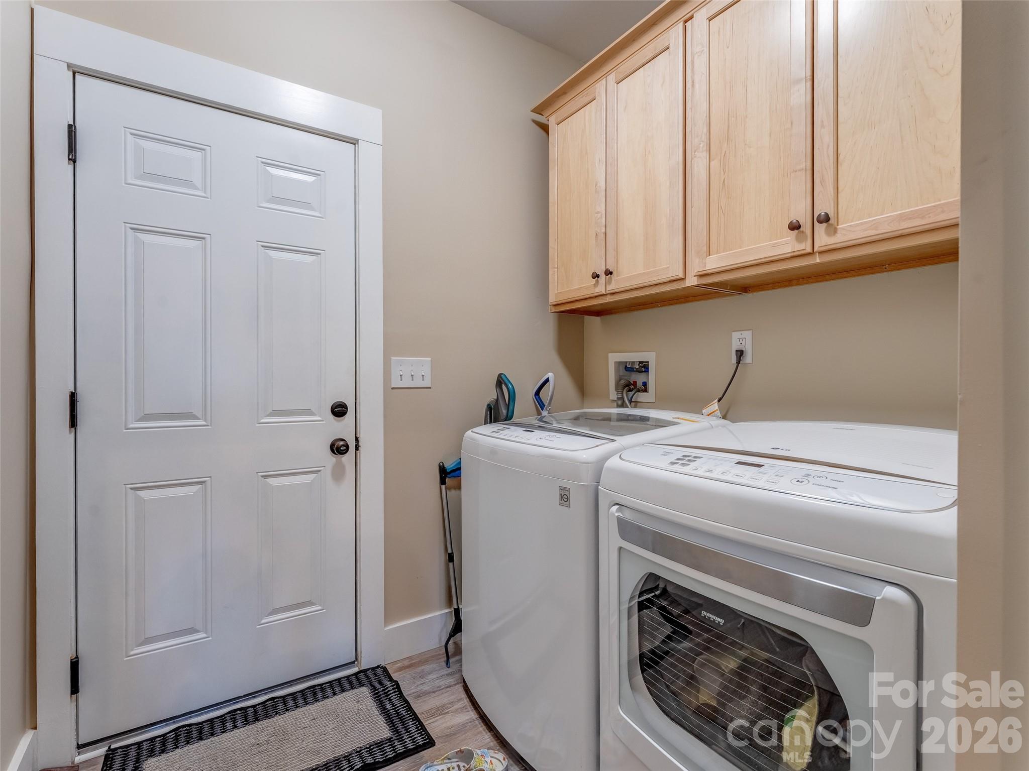 432 Sassafras Drive — Hendersonville