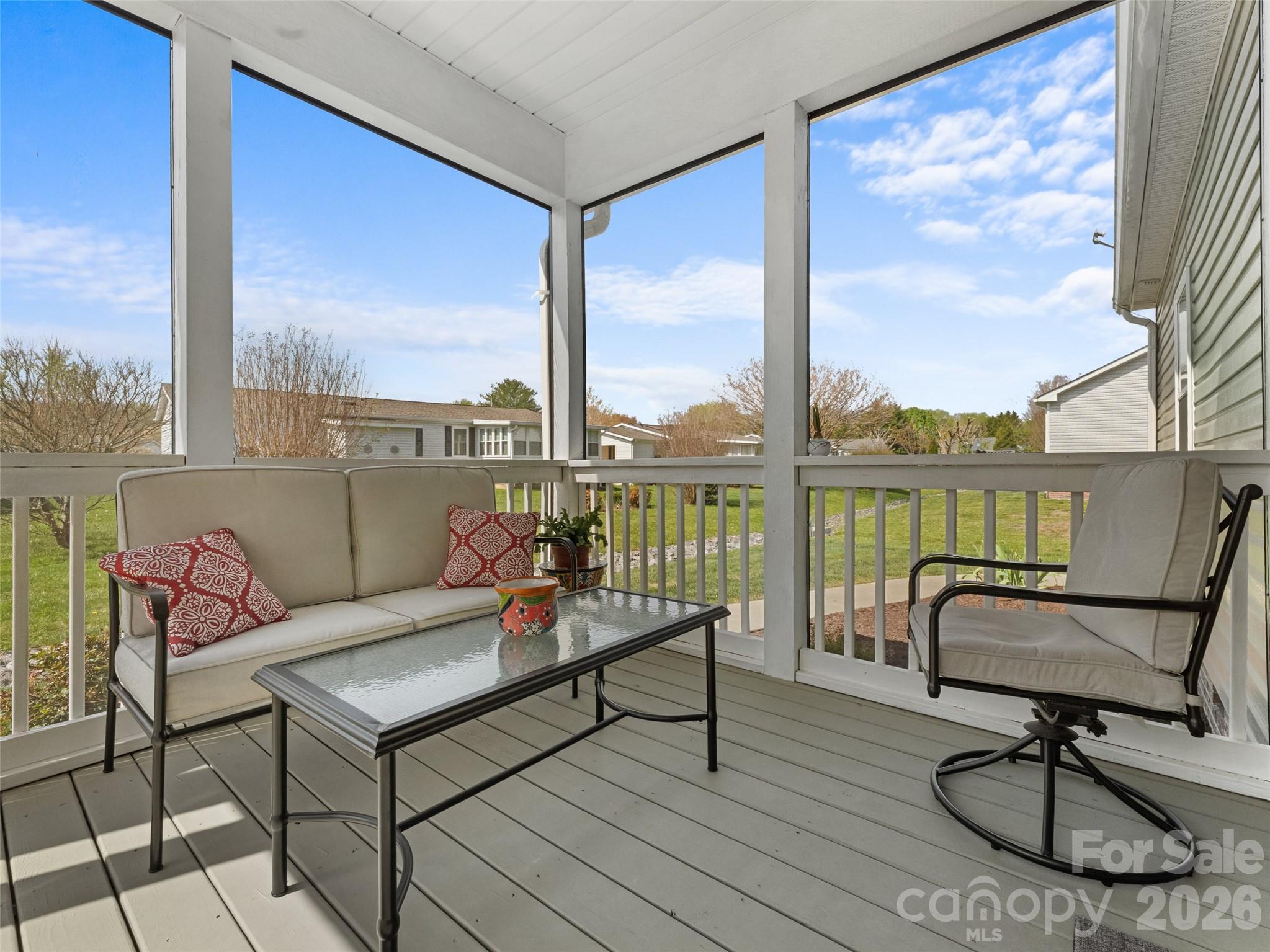 432 Sassafras Drive — Hendersonville