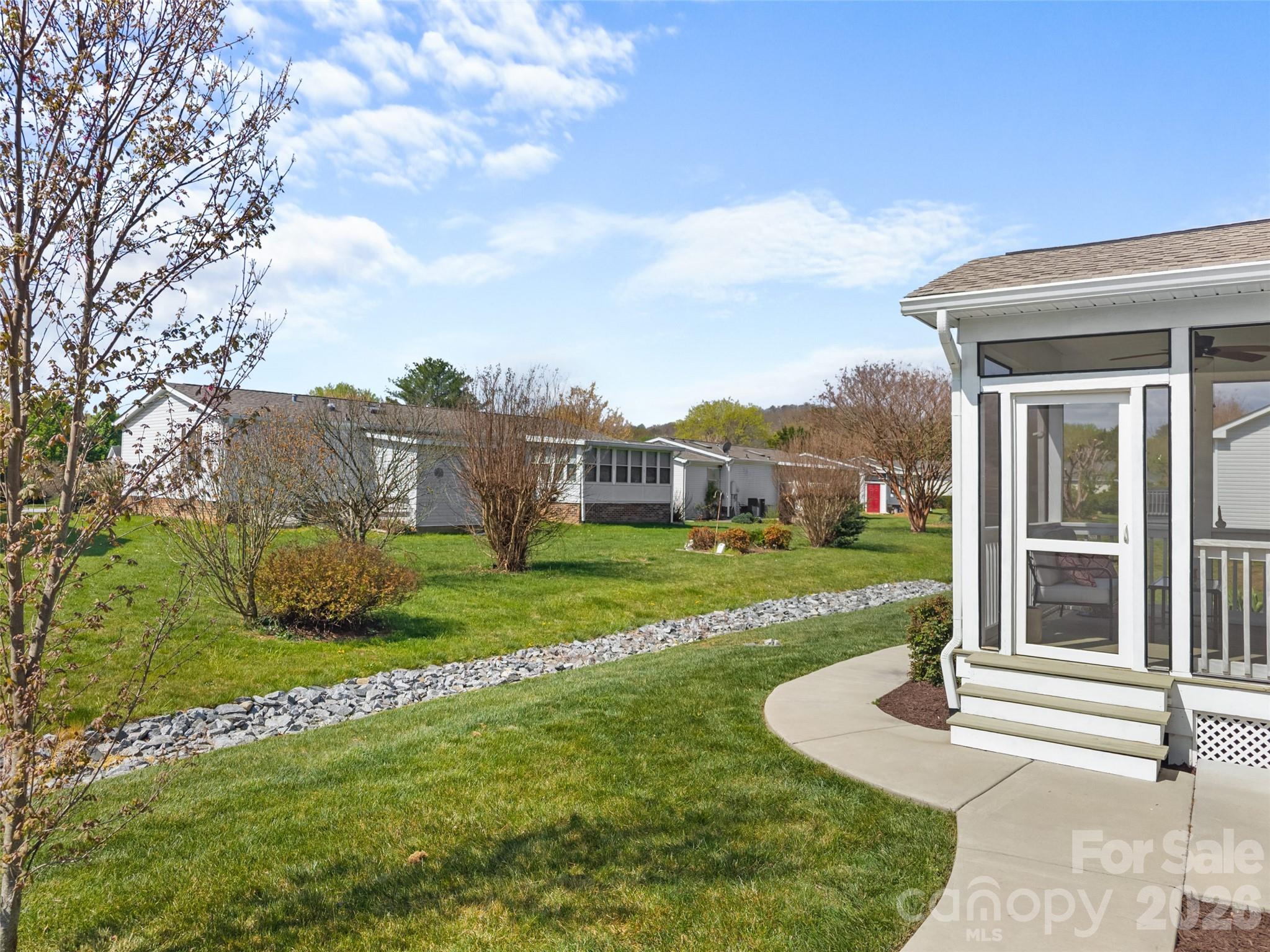 432 Sassafras Drive — Hendersonville