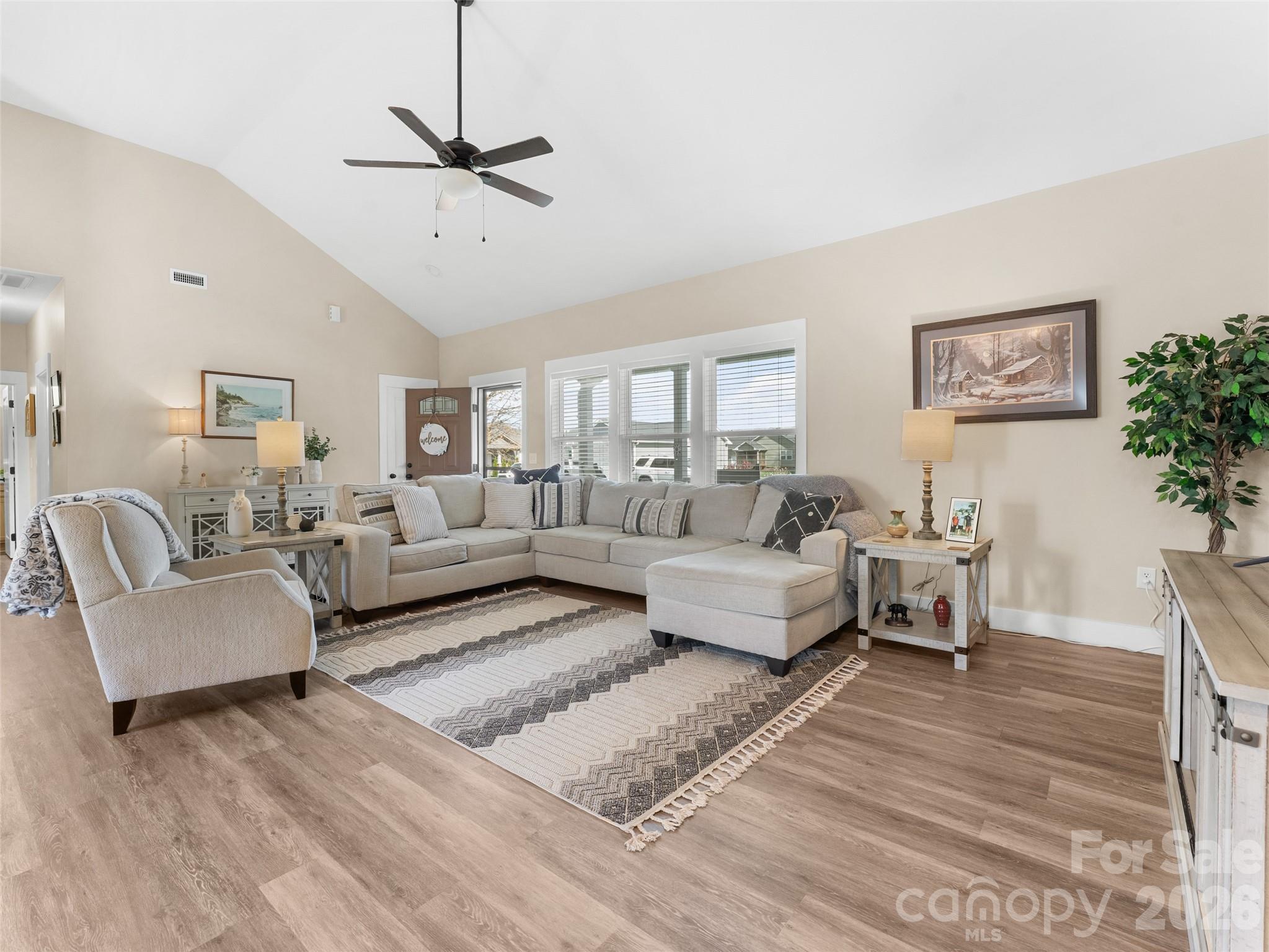 432 Sassafras Drive — Hendersonville