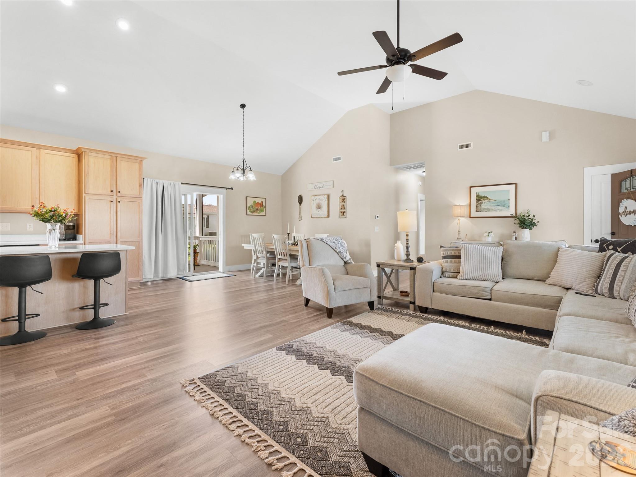 432 Sassafras Drive — Hendersonville
