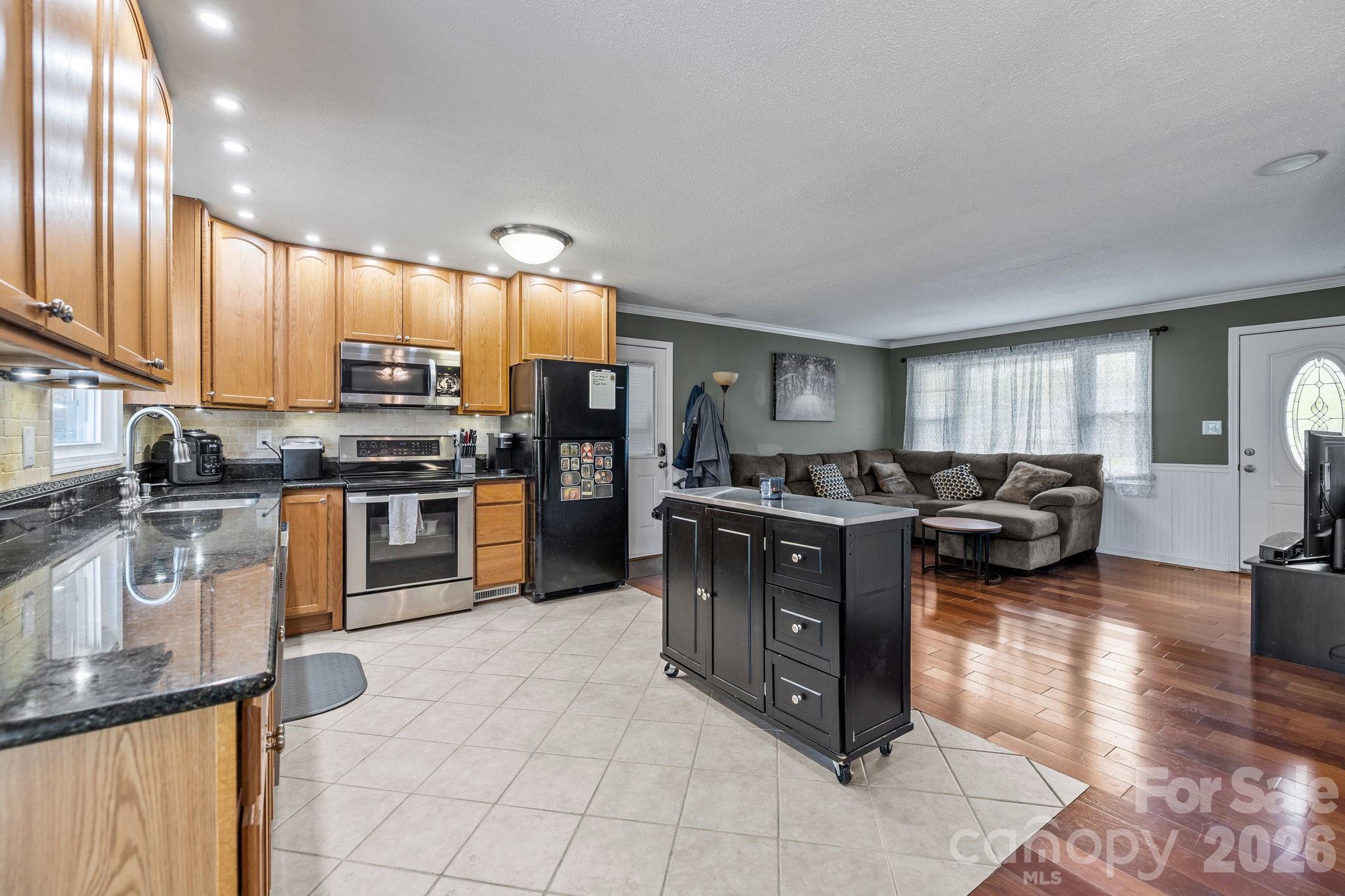 3942 Linwood Road — Gastonia