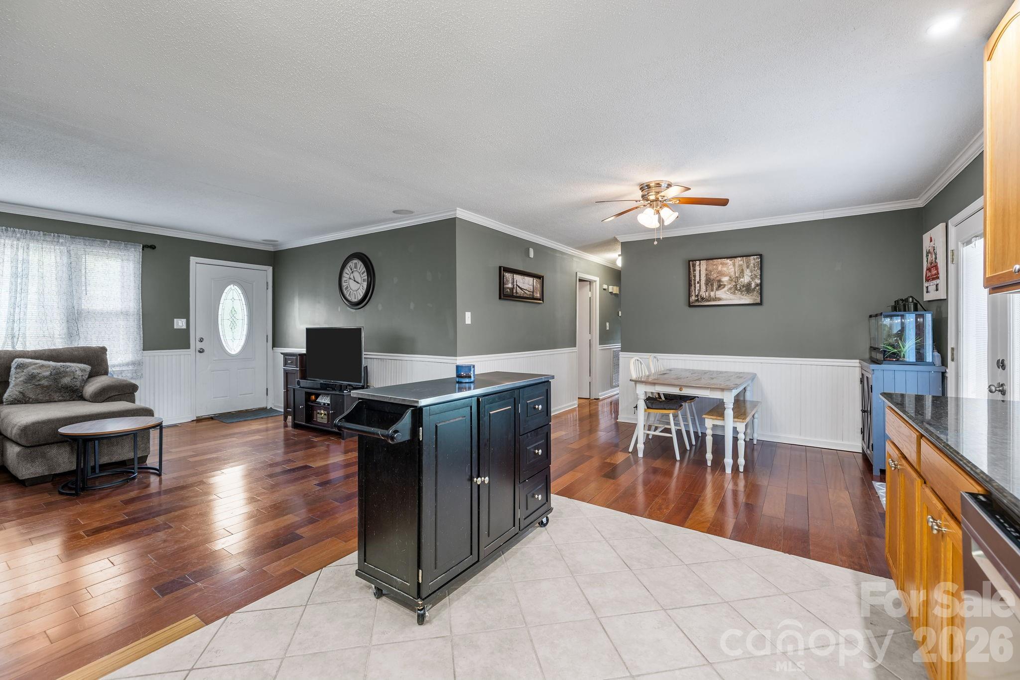 3942 Linwood Road — Gastonia