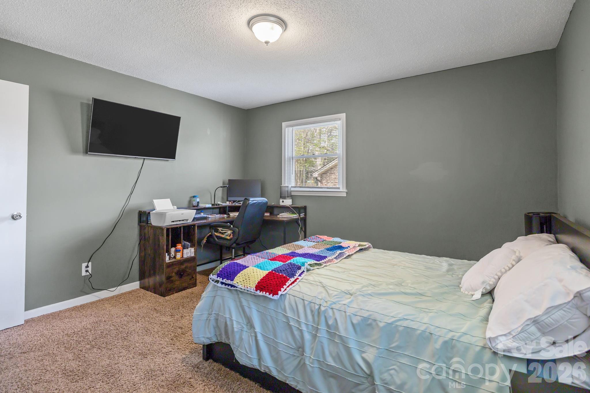 3942 Linwood Road — Gastonia