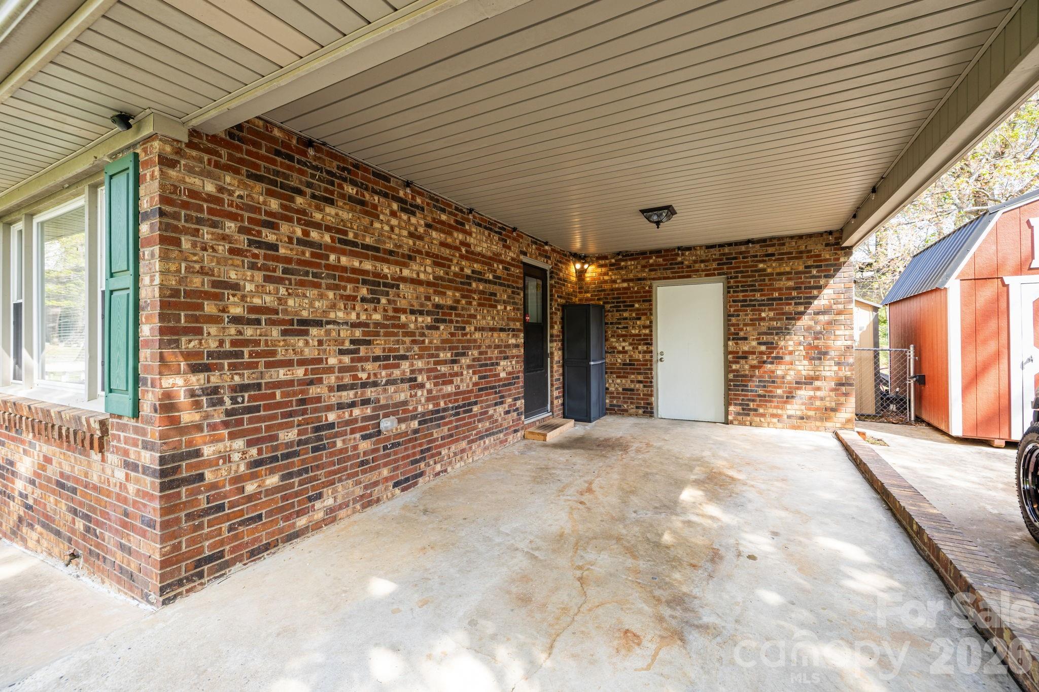 3942 Linwood Road — Gastonia
