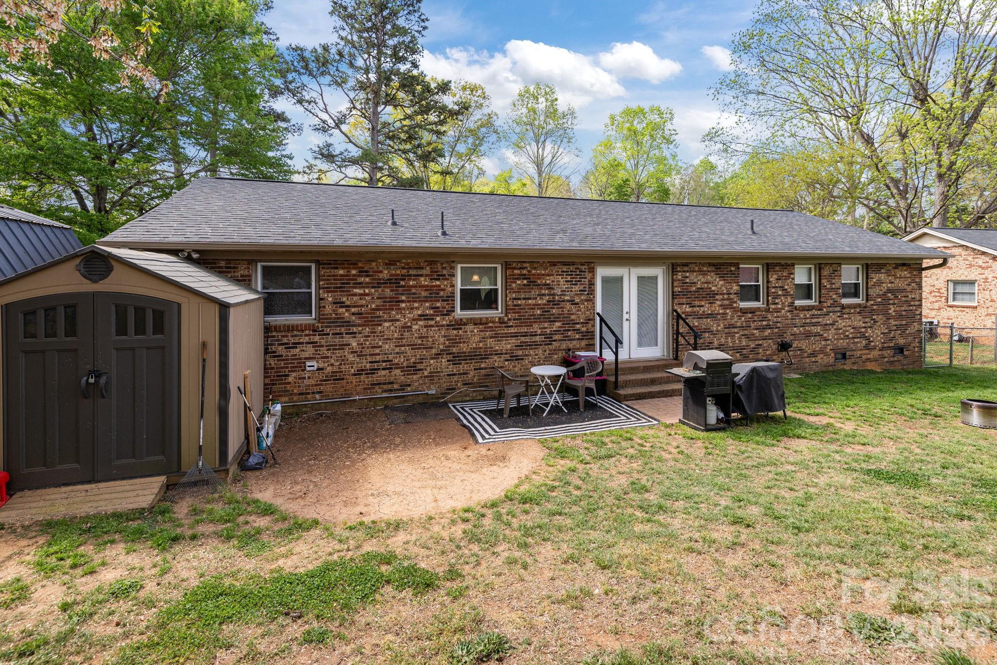 3942 Linwood Road — Gastonia