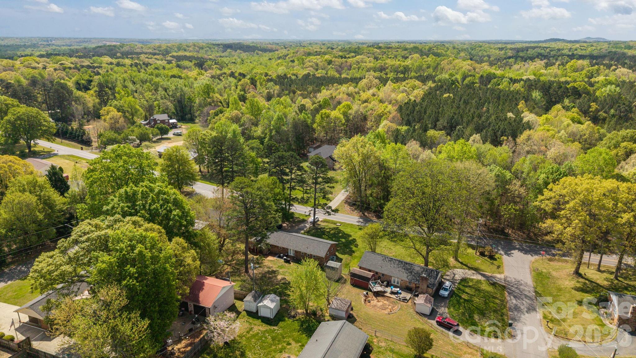 3942 Linwood Road — Gastonia