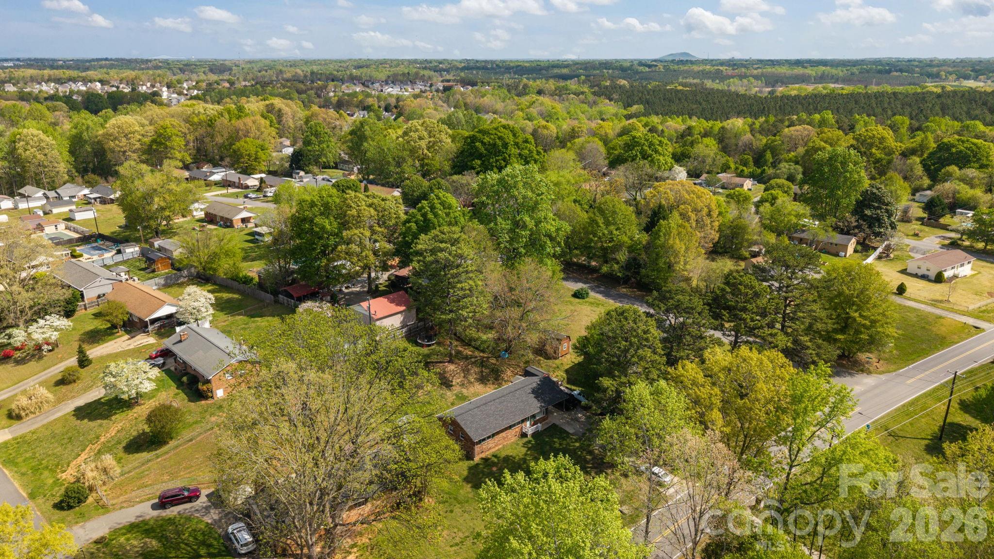 3942 Linwood Road — Gastonia