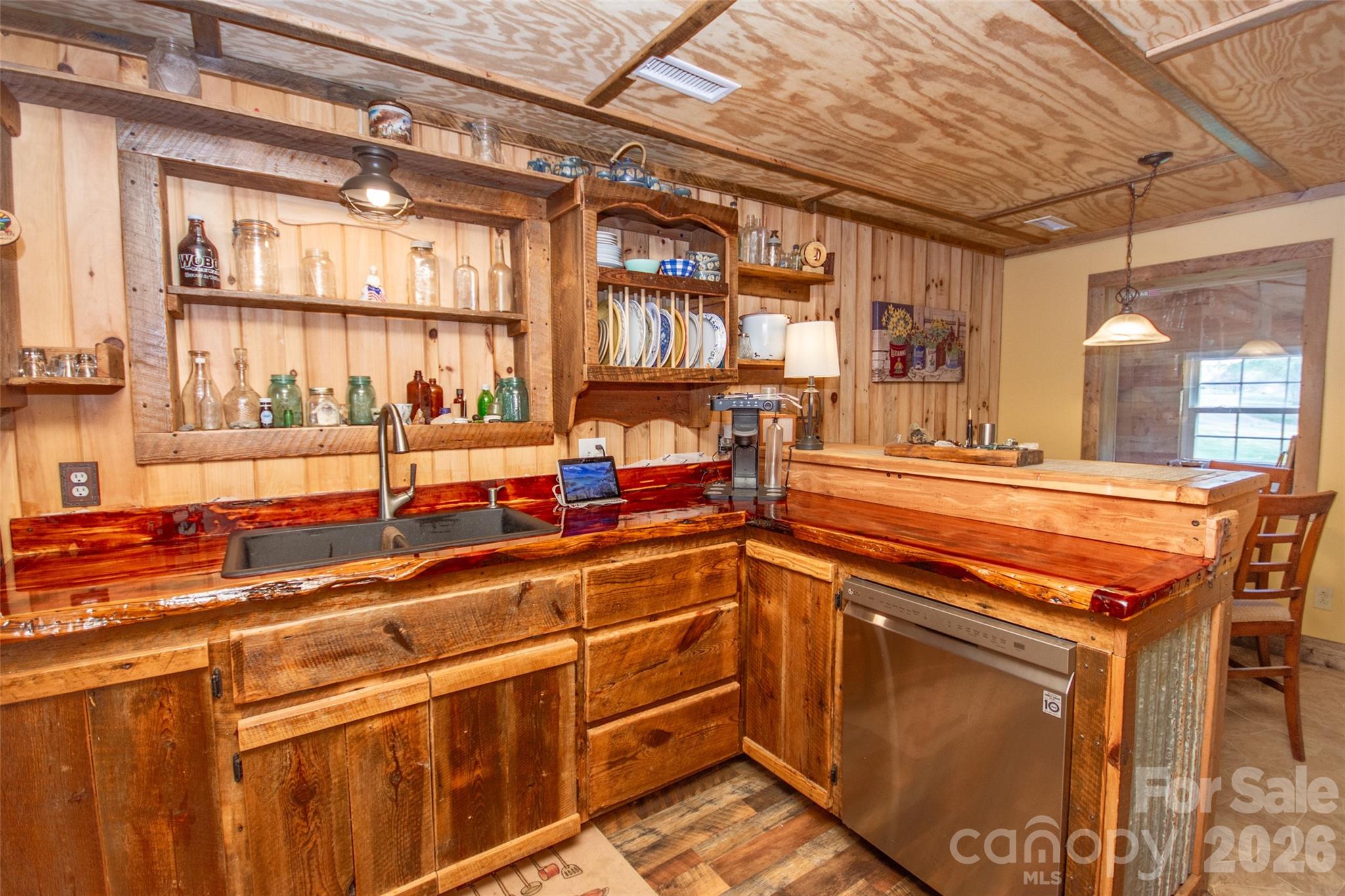 120 Mitch Road — Union Grove