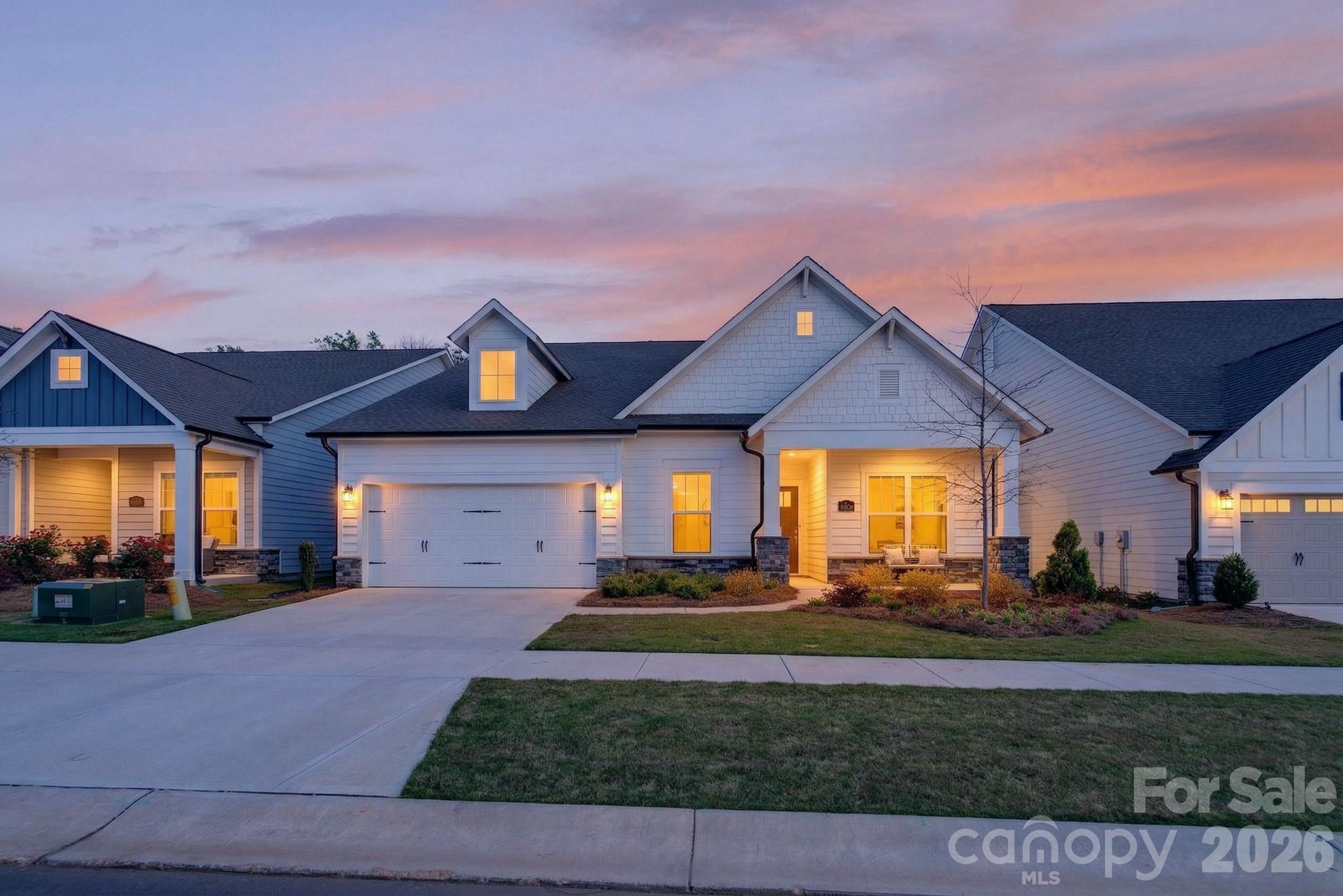 1405 Encore Lane — Waxhaw