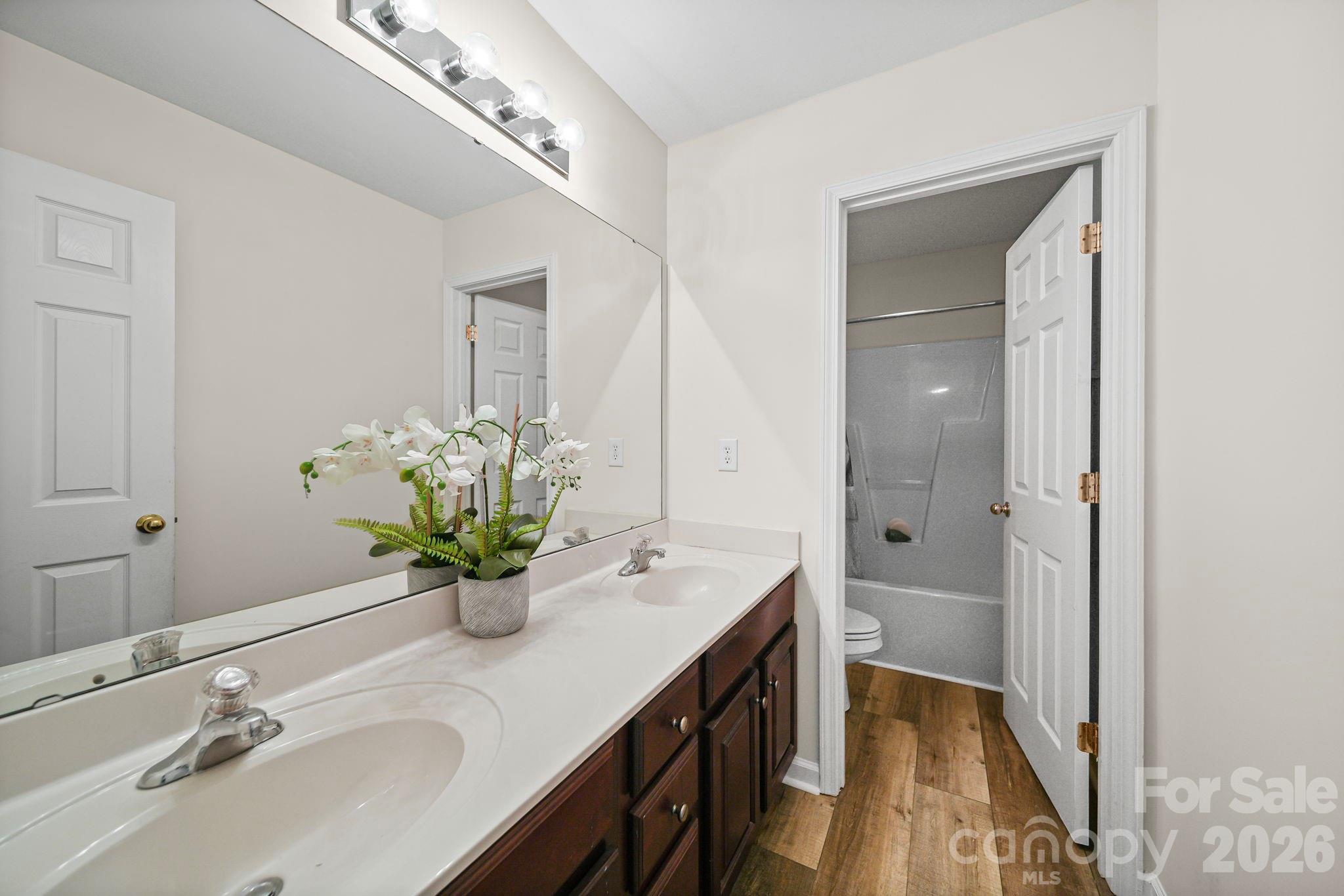 6010 Colonial Garden Drive — Huntersville