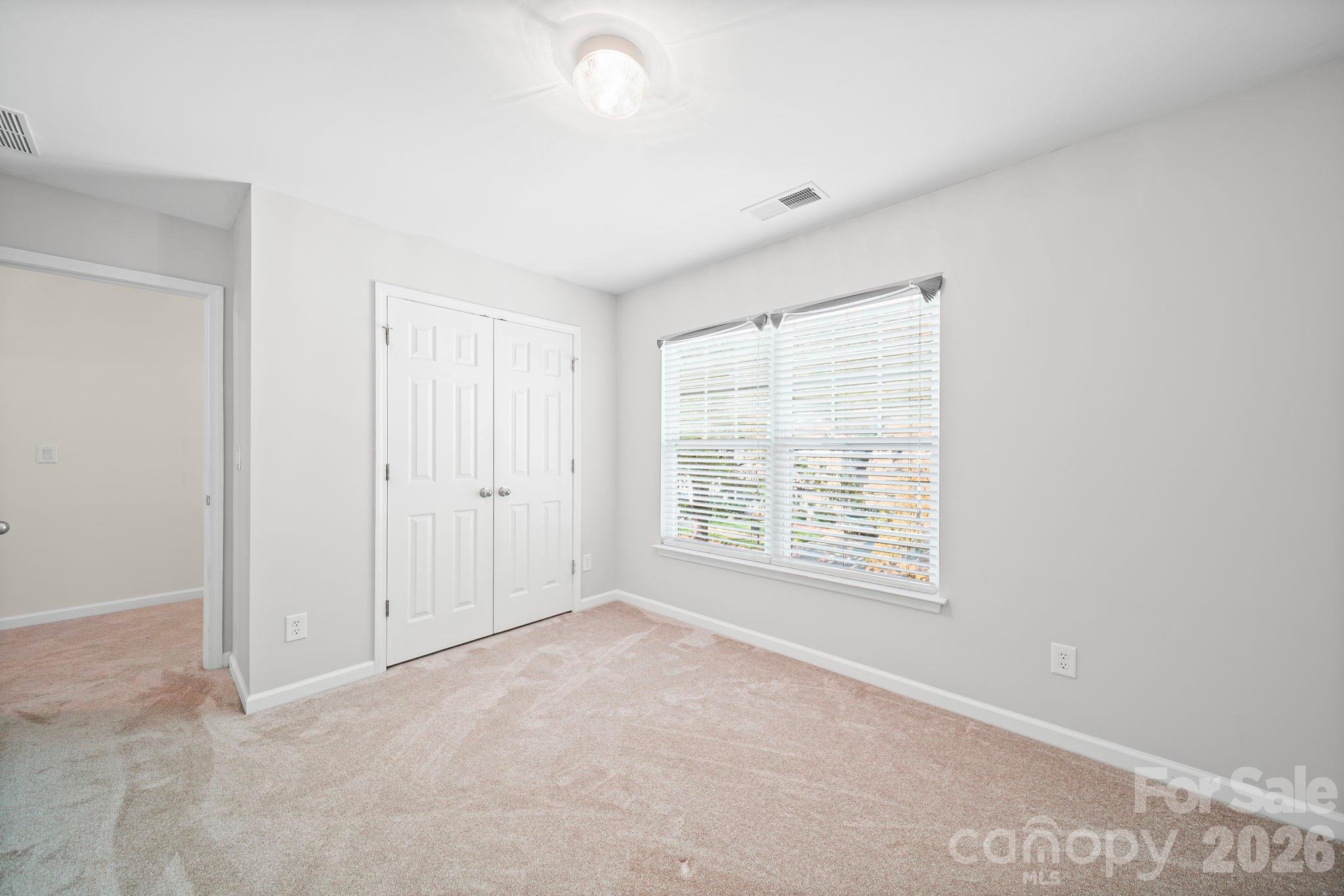 6010 Colonial Garden Drive — Huntersville
