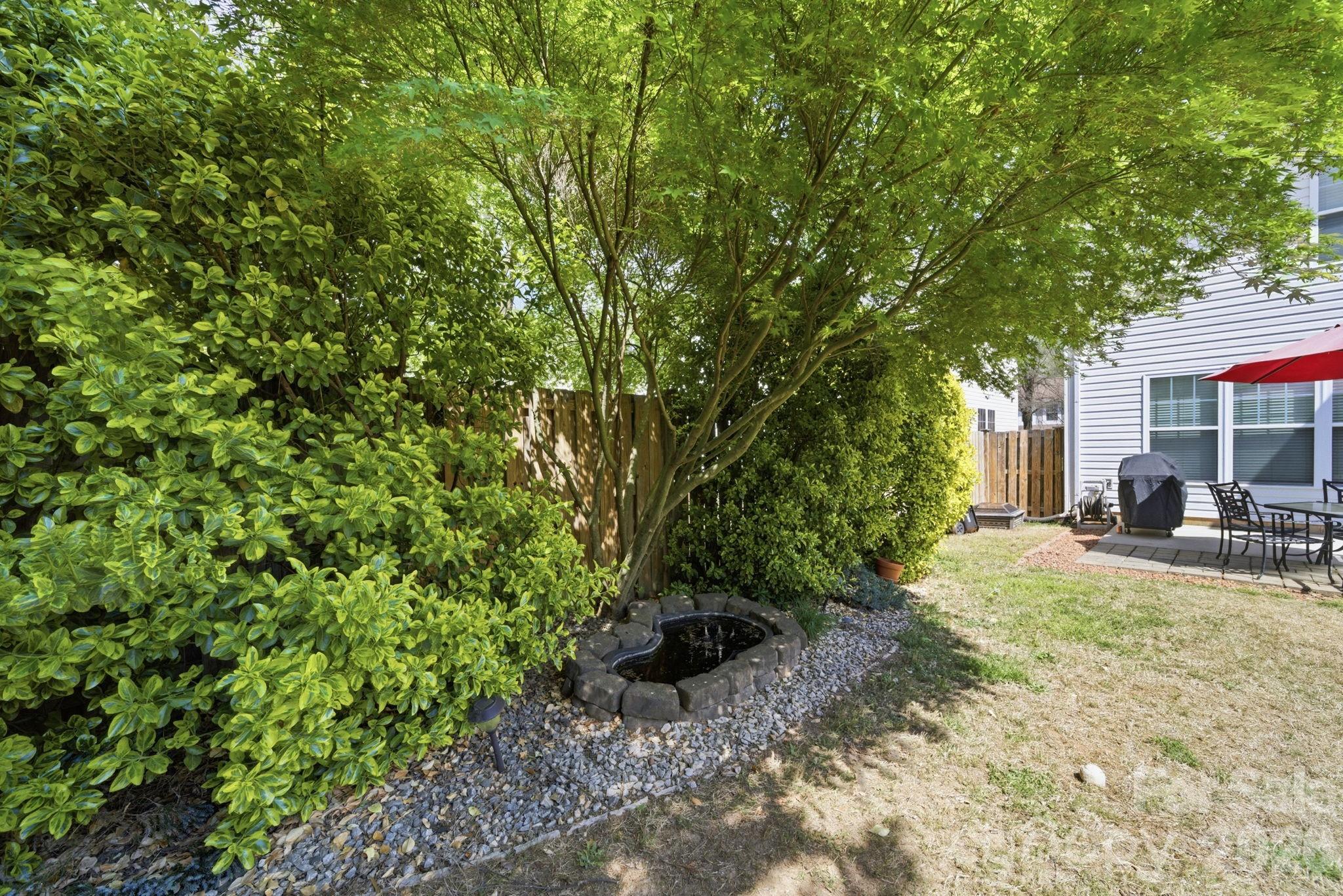 6010 Colonial Garden Drive — Huntersville
