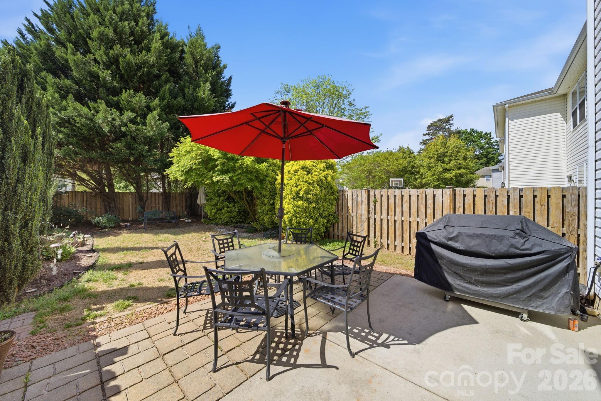 6010 Colonial Garden Drive — Huntersville