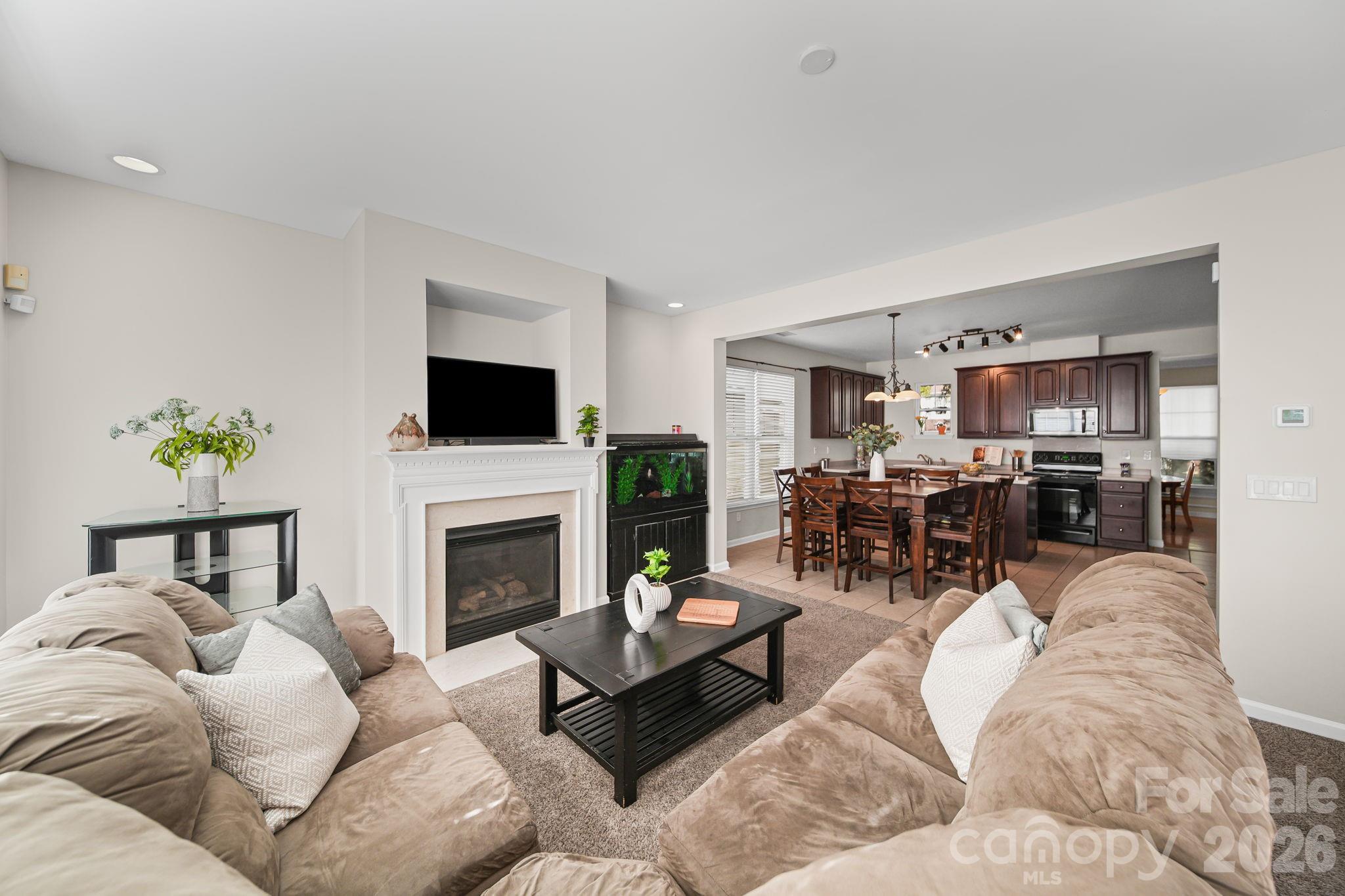 6010 Colonial Garden Drive — Huntersville