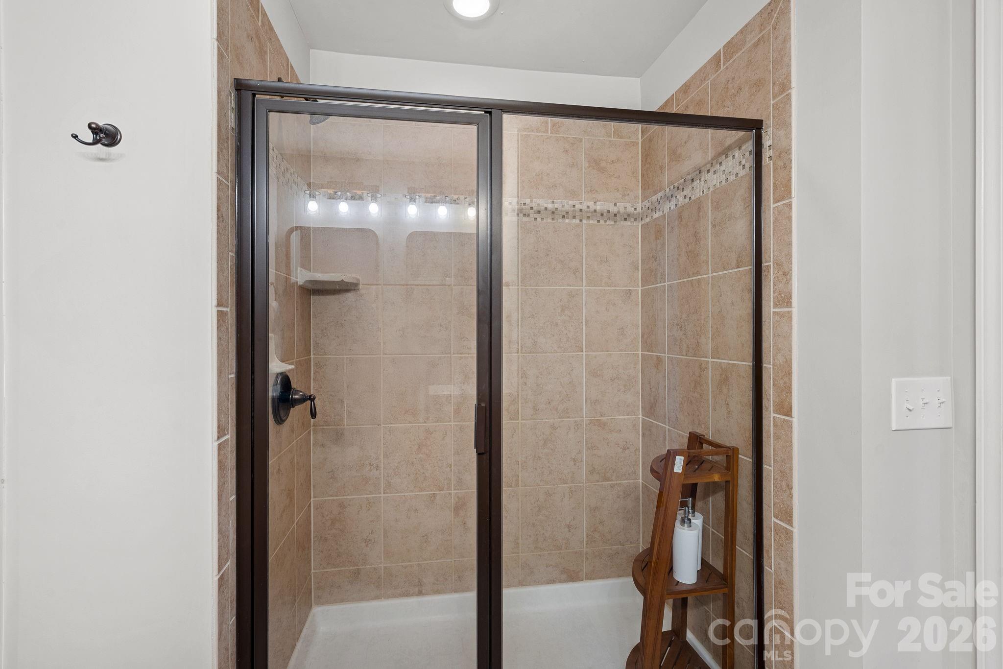 2207 Whitford Lane — Charlotte