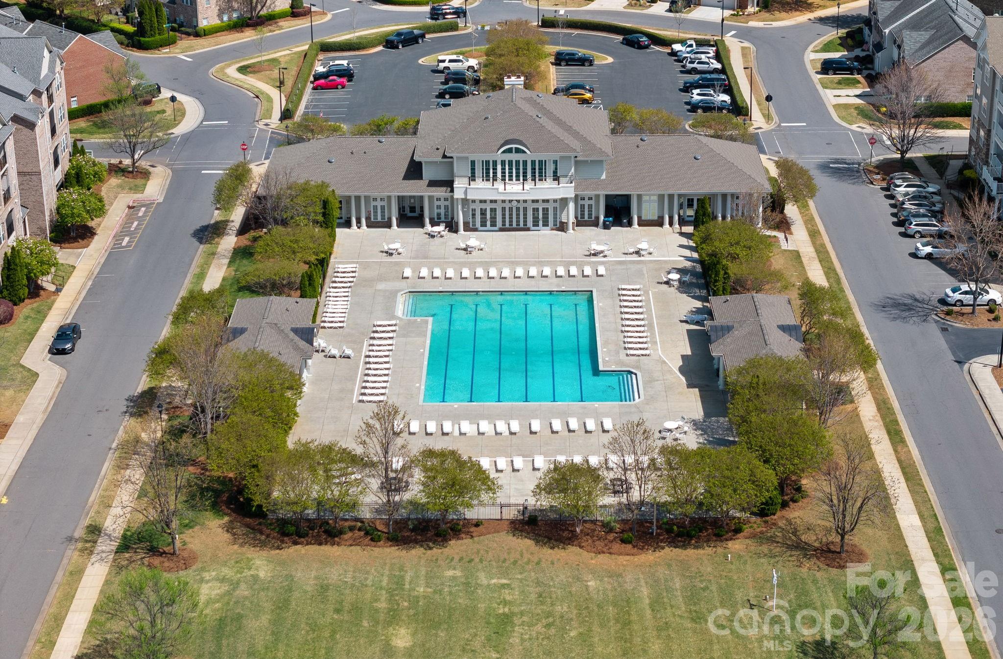 2207 Whitford Lane — Charlotte