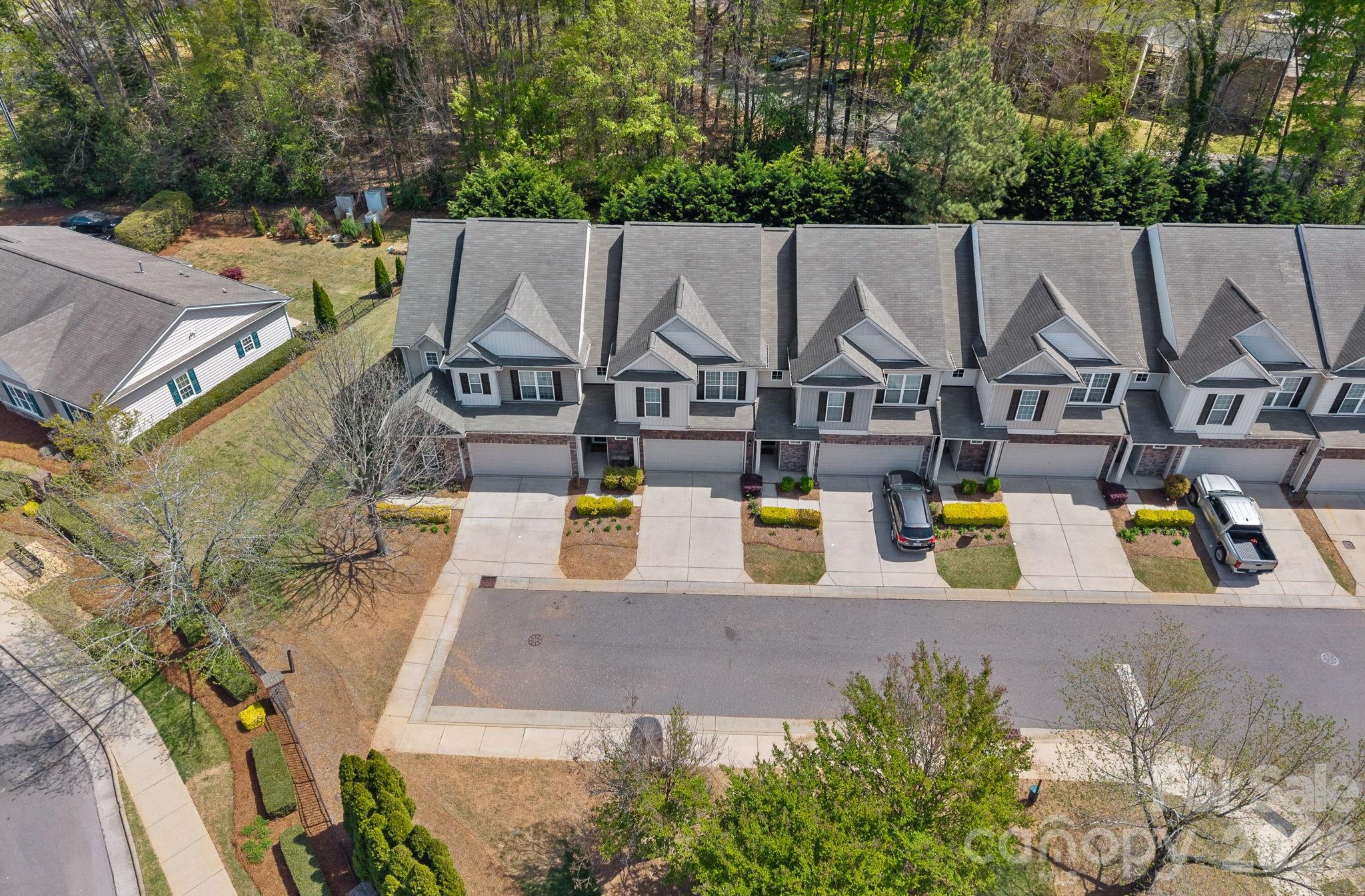2207 Whitford Lane — Charlotte