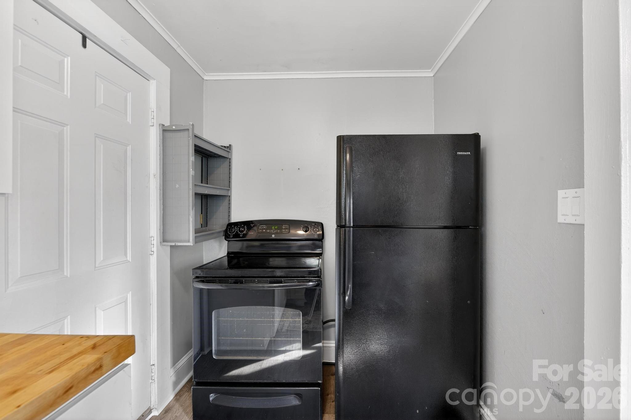 713 Prospect Street NW — Lenoir
