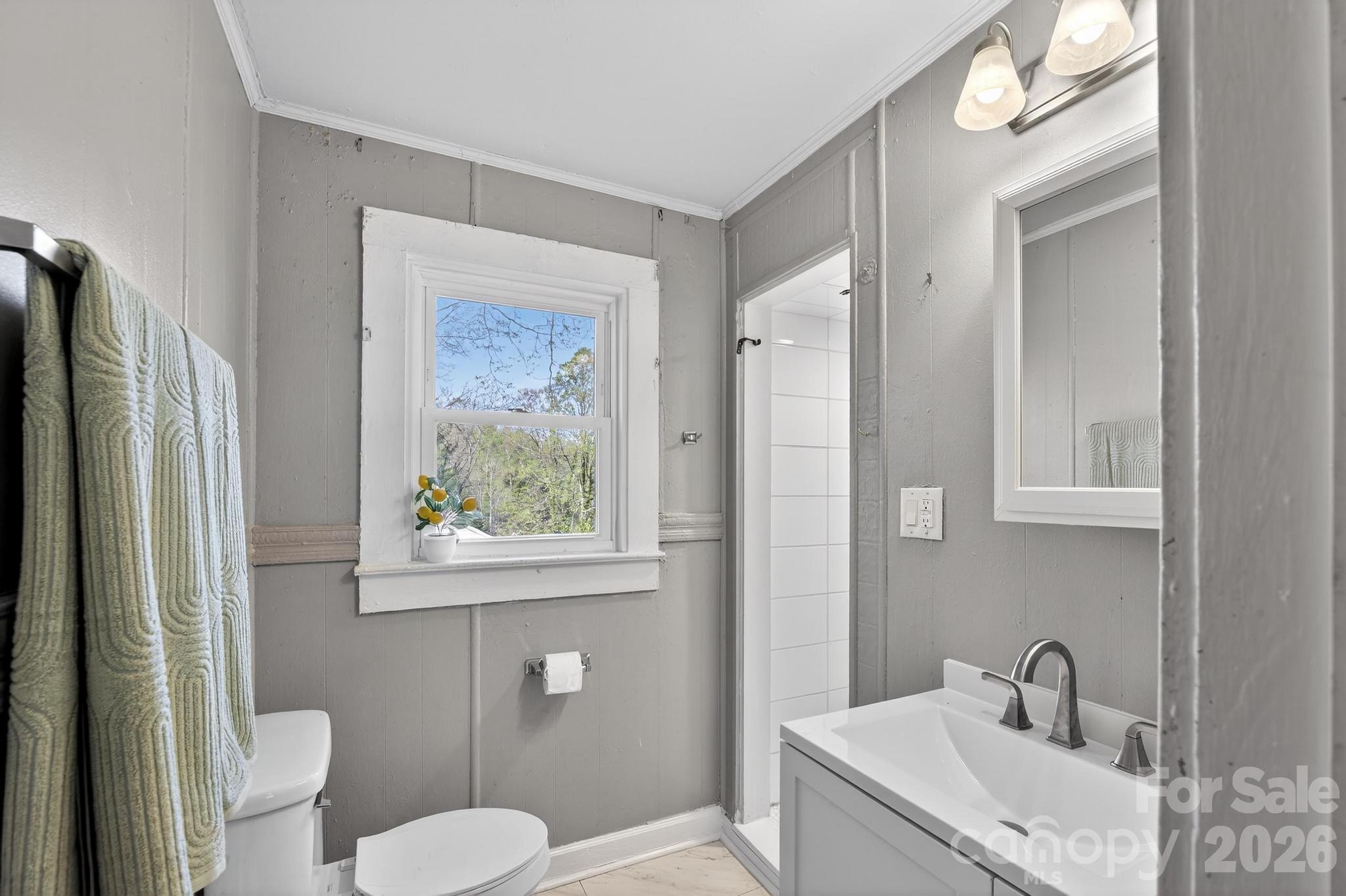 713 Prospect Street NW — Lenoir