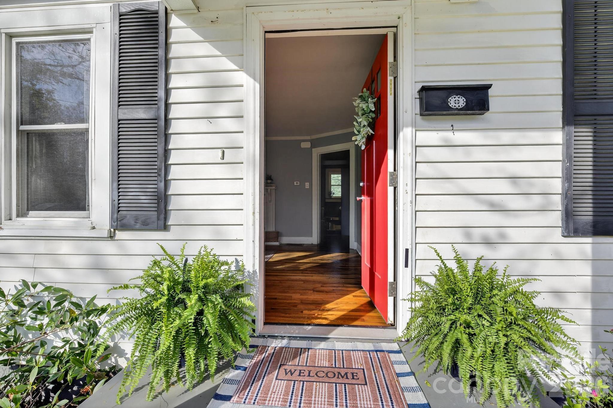 713 Prospect Street NW — Lenoir
