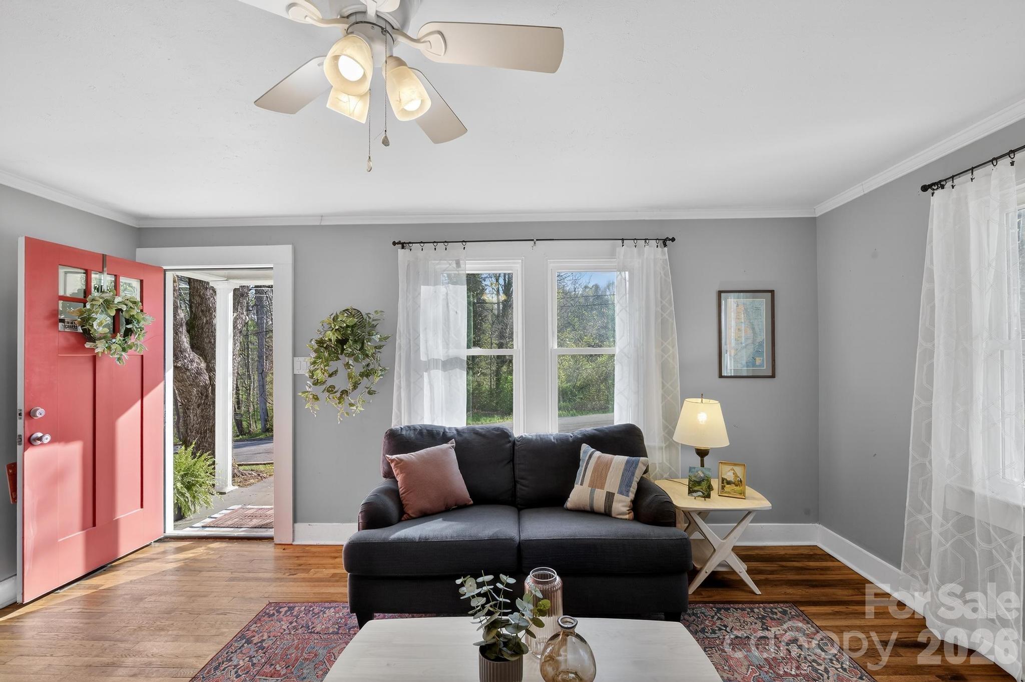713 Prospect Street NW — Lenoir