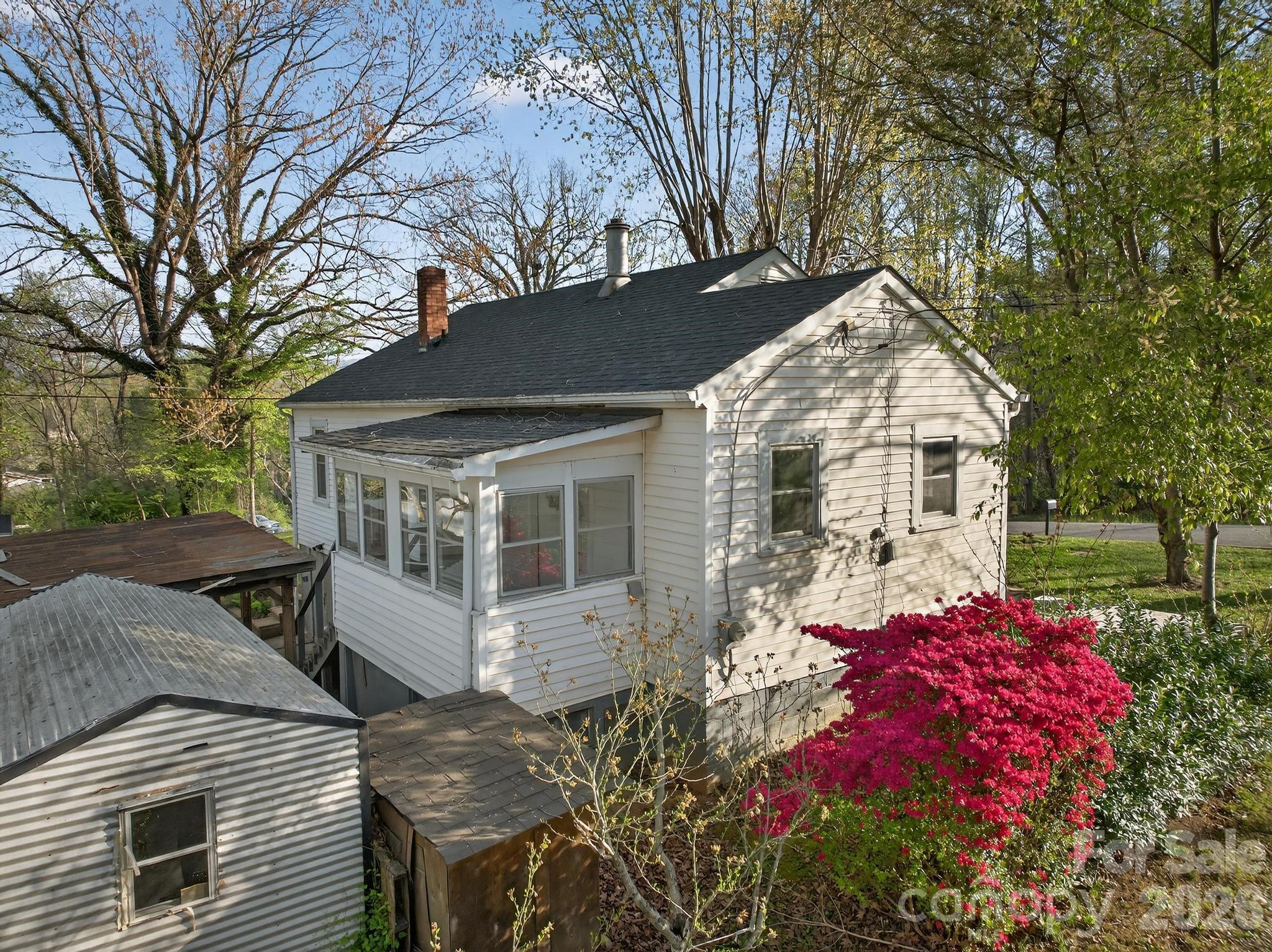 713 Prospect Street NW — Lenoir