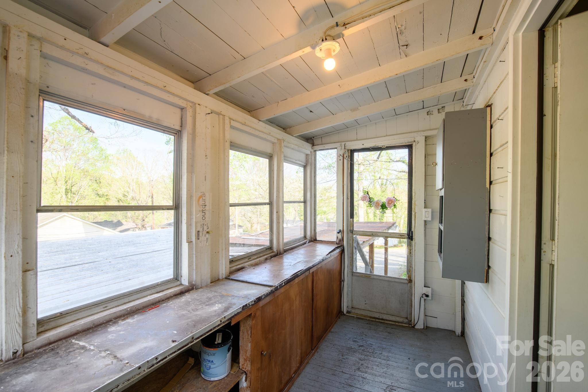 713 Prospect Street NW — Lenoir