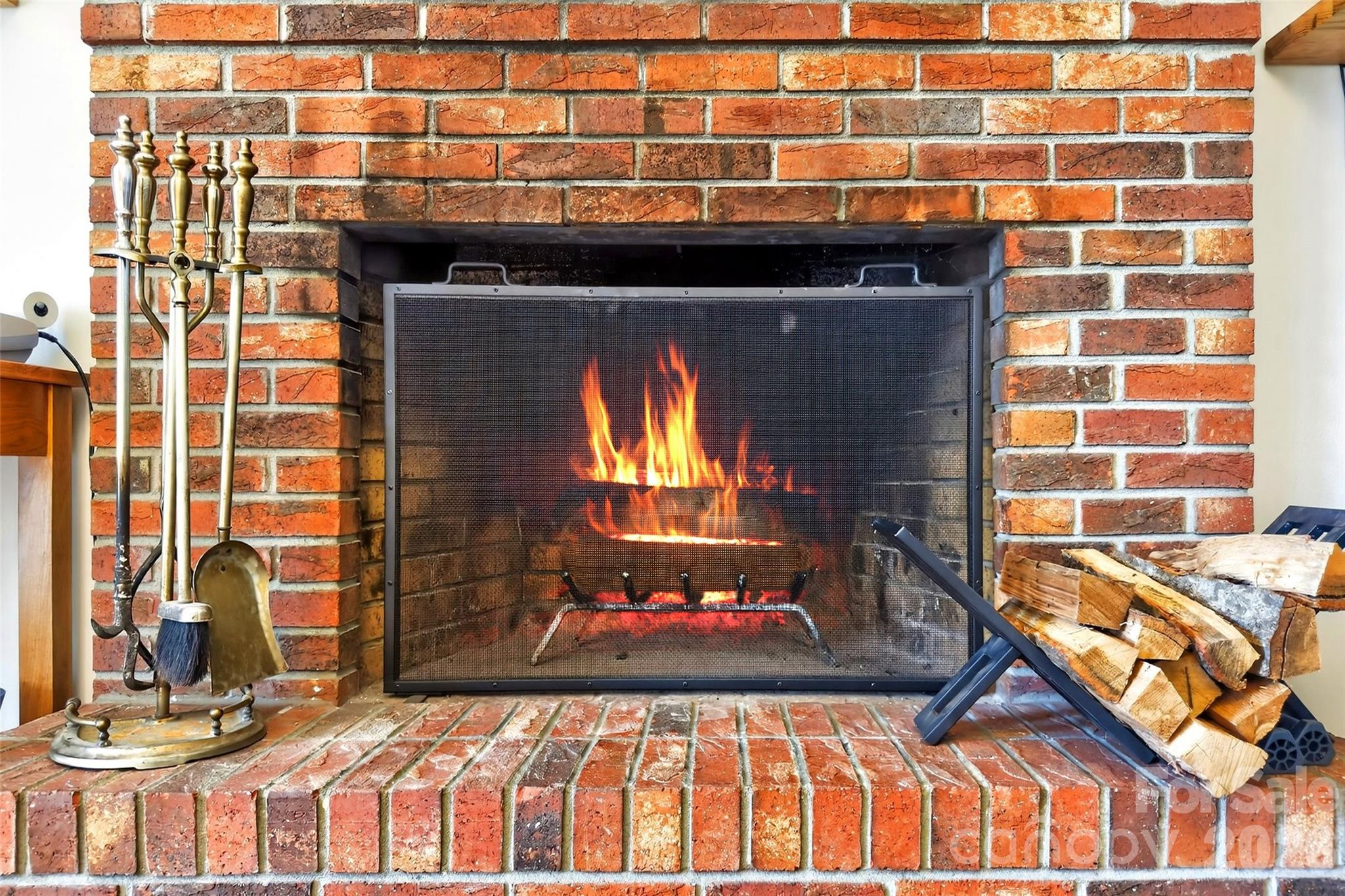 102 Charles Ridge Road — Asheville