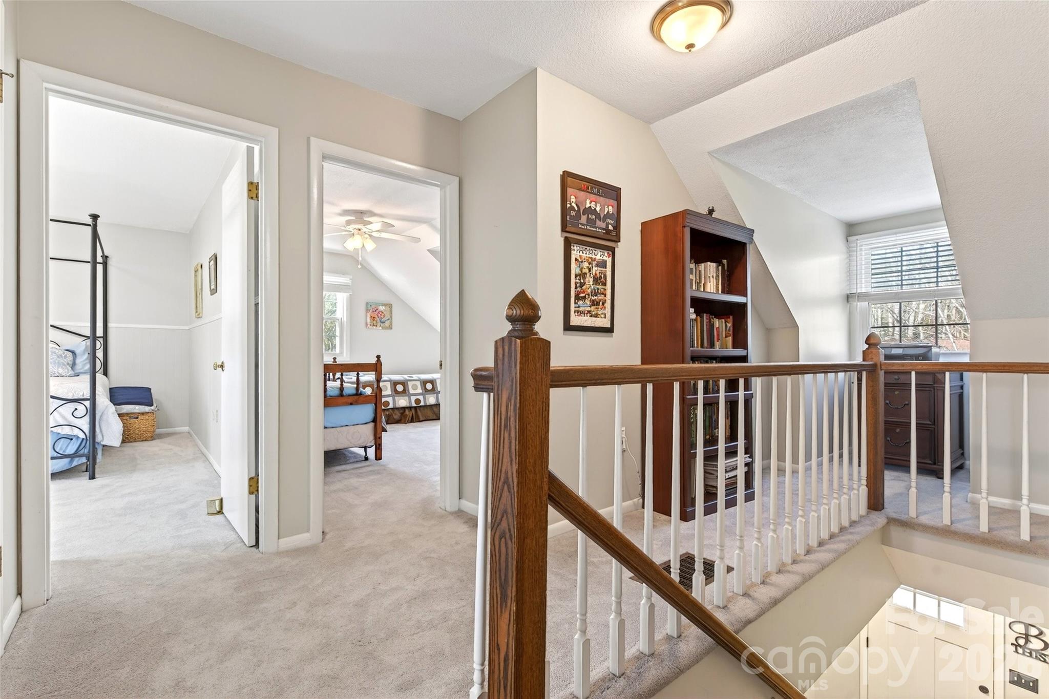 102 Charles Ridge Road — Asheville