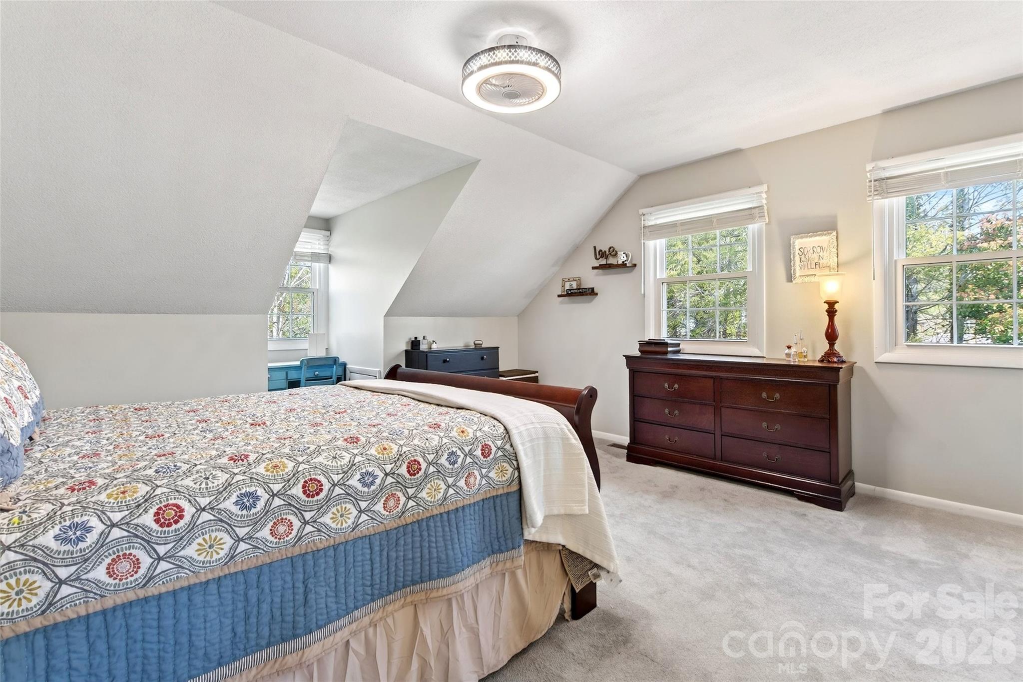 102 Charles Ridge Road — Asheville