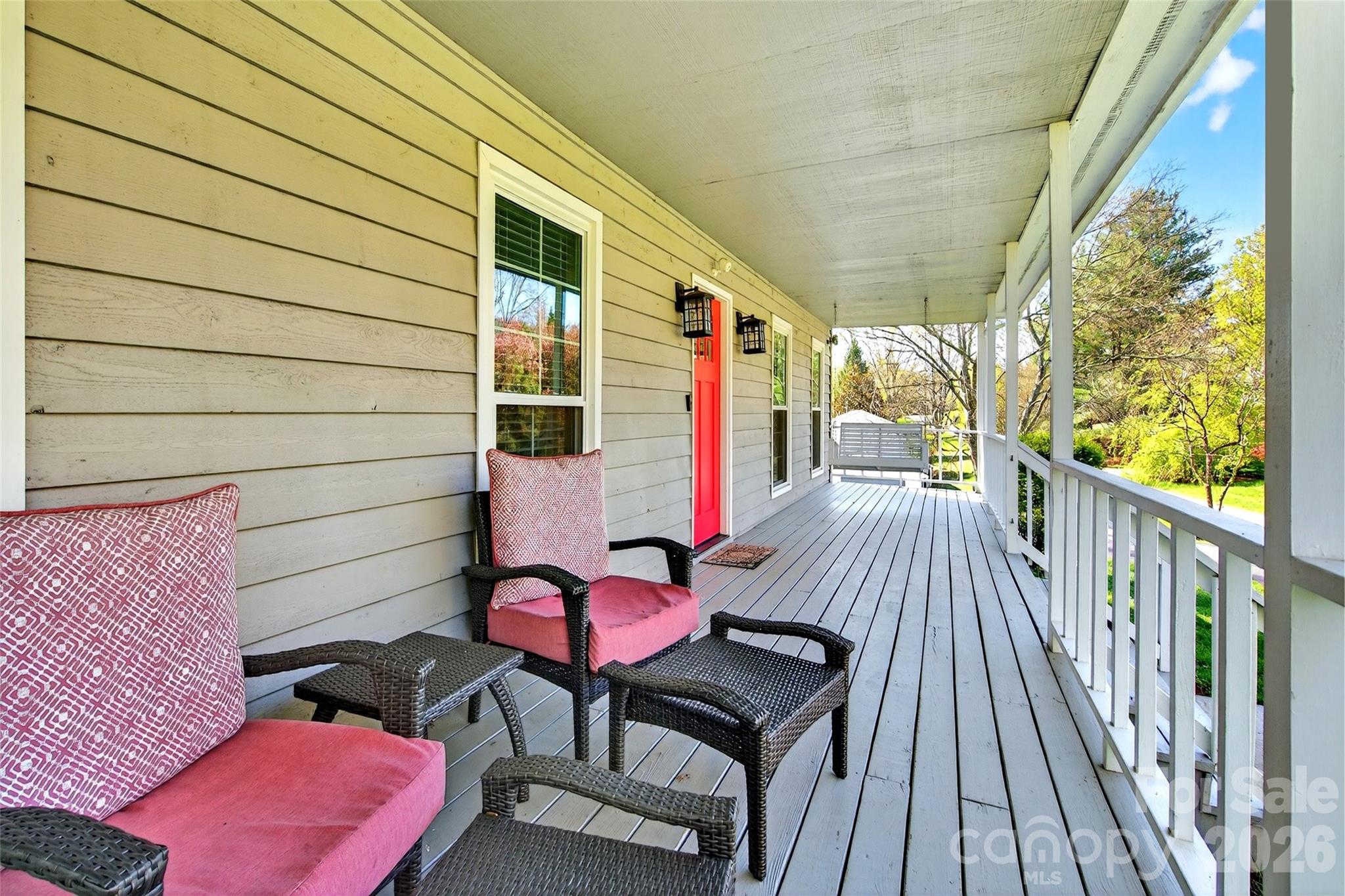 102 Charles Ridge Road — Asheville