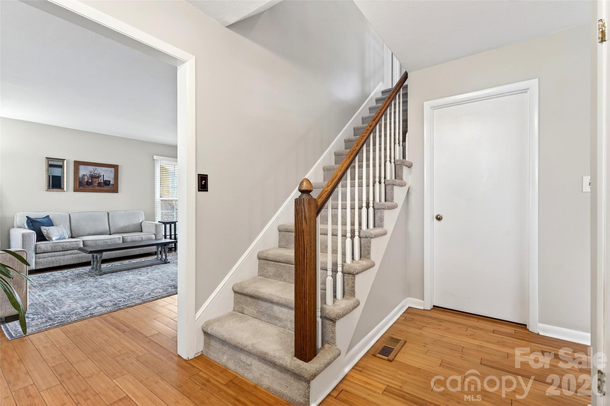 102 Charles Ridge Road — Asheville