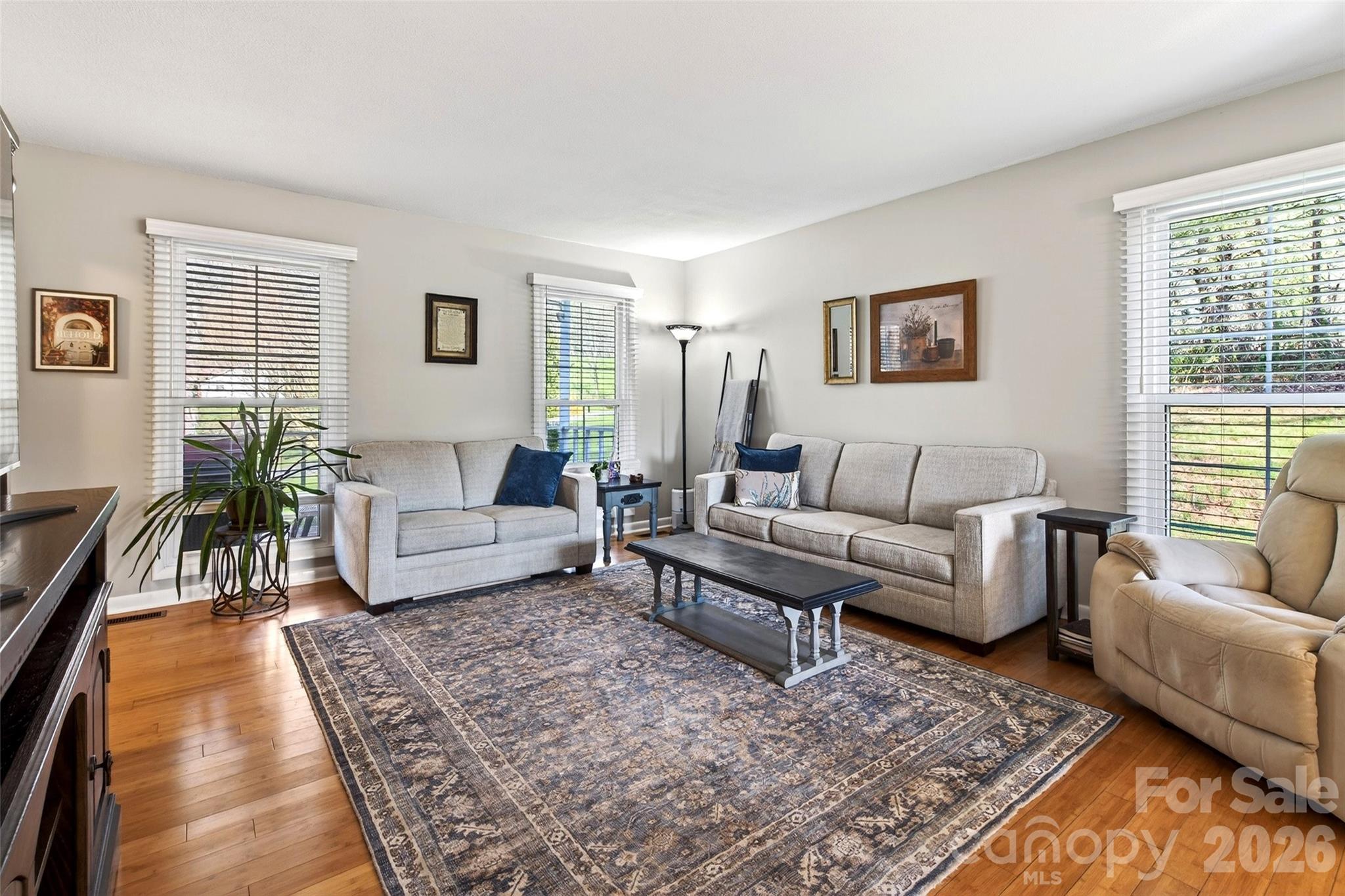 102 Charles Ridge Road — Asheville