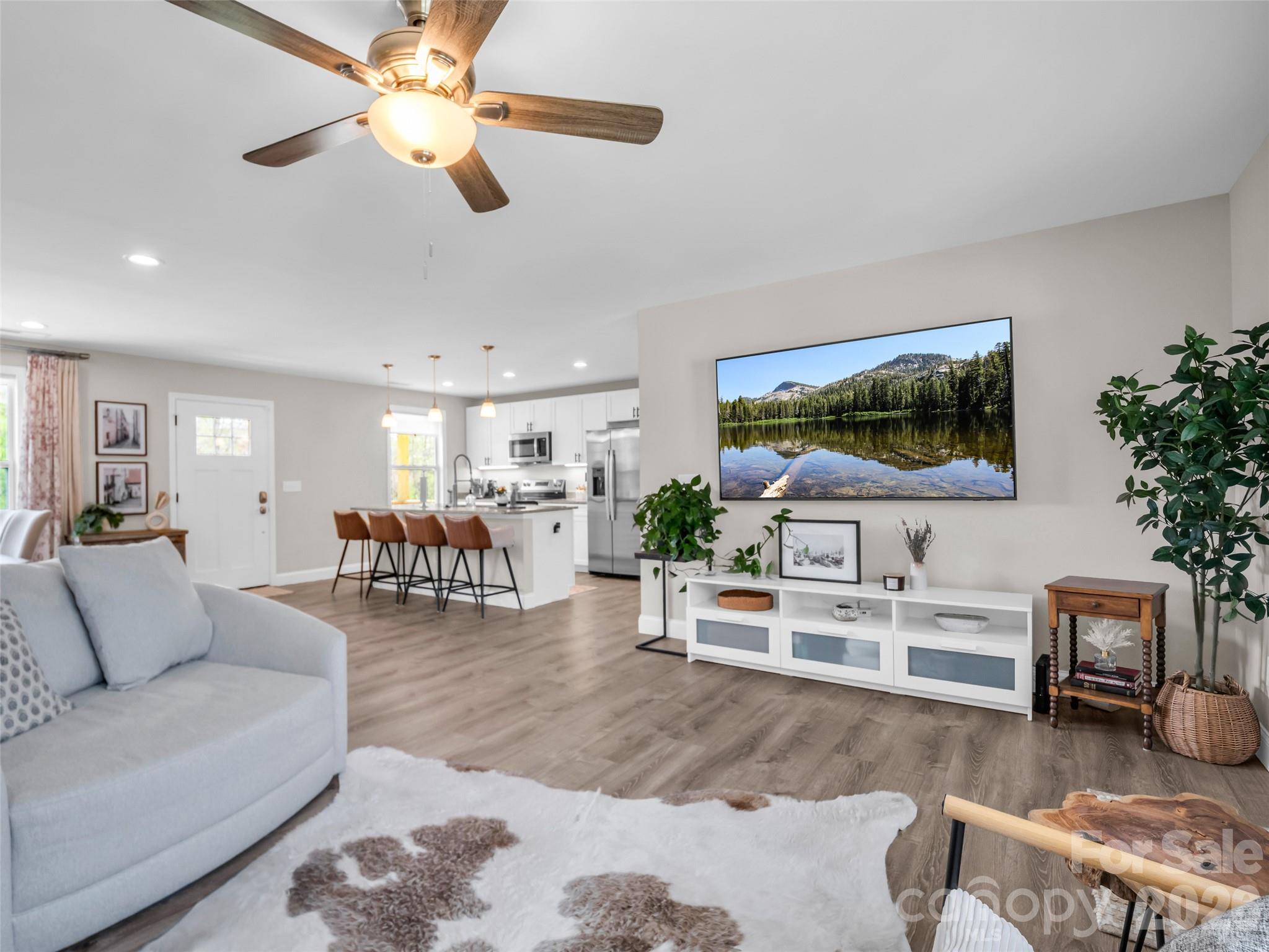 29 Kanes Drive — Hendersonville