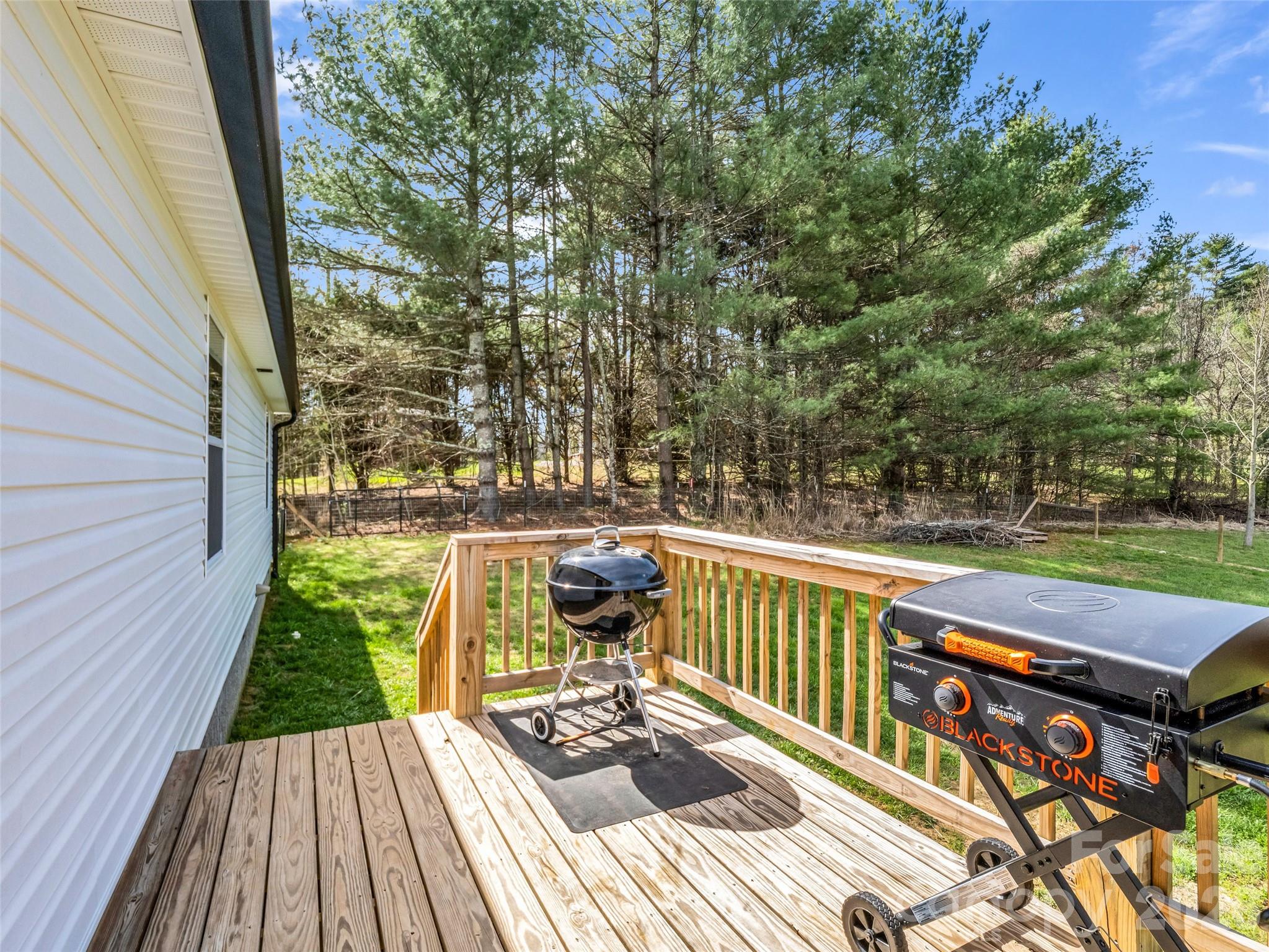 29 Kanes Drive — Hendersonville