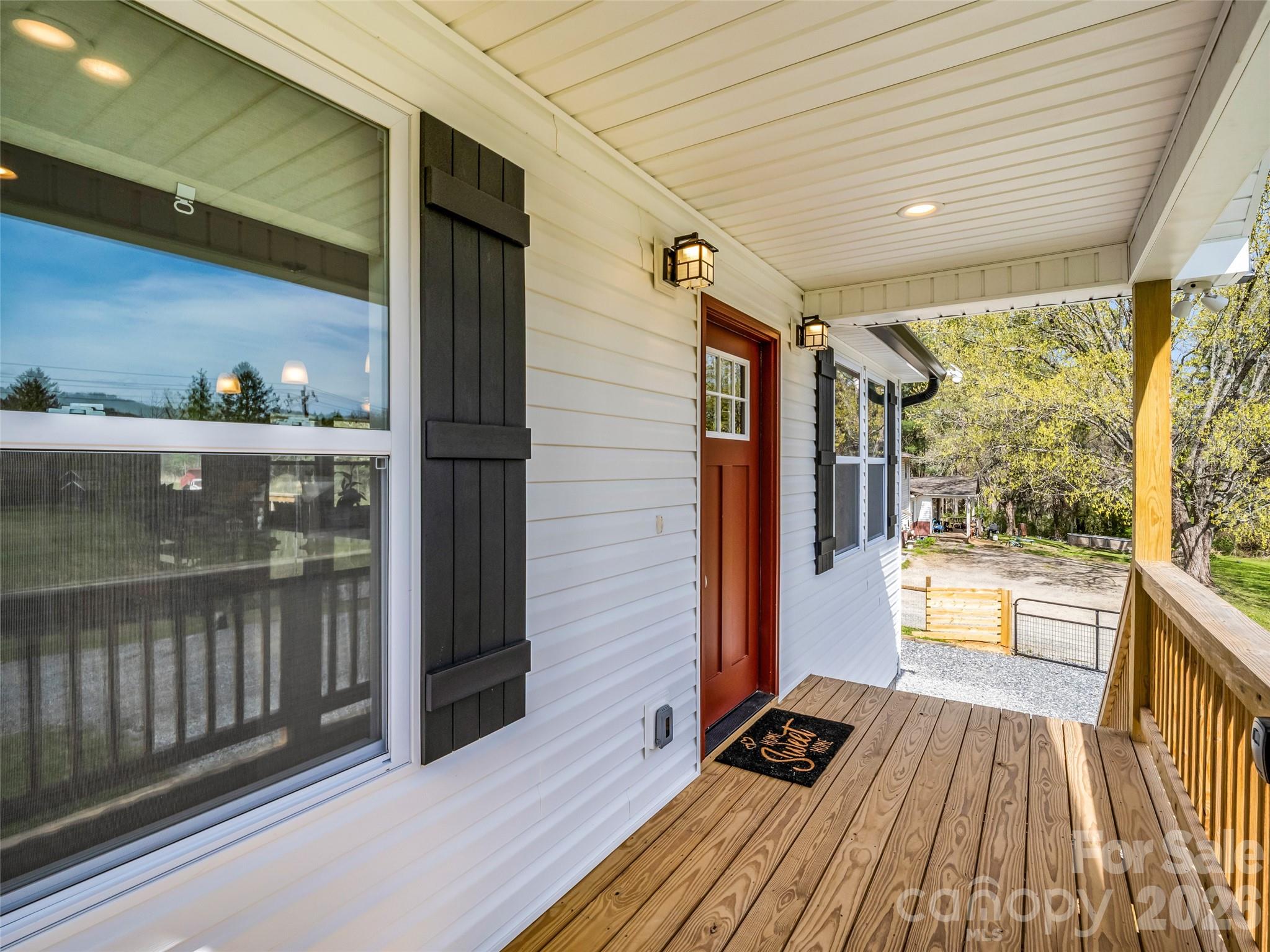 29 Kanes Drive — Hendersonville