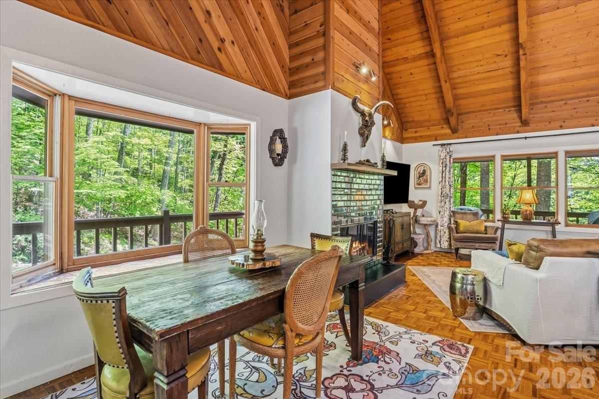 61 Greer Way — Mars Hill