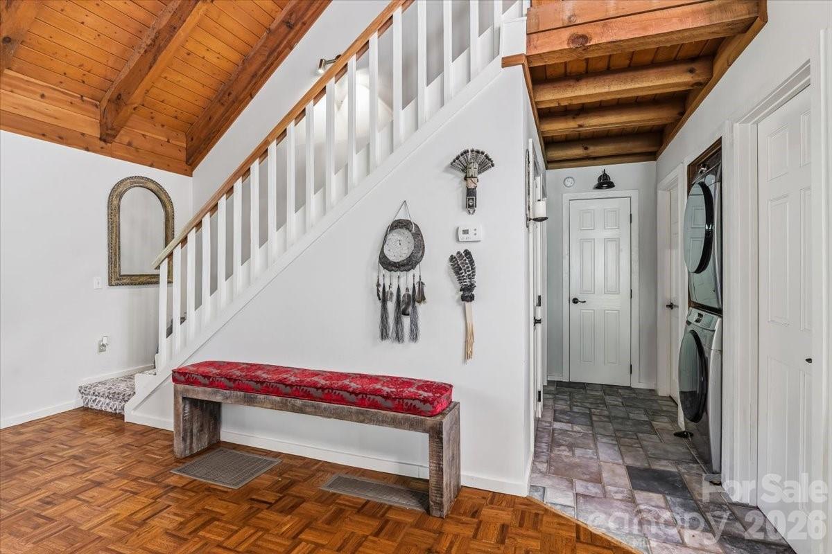61 Greer Way — Mars Hill