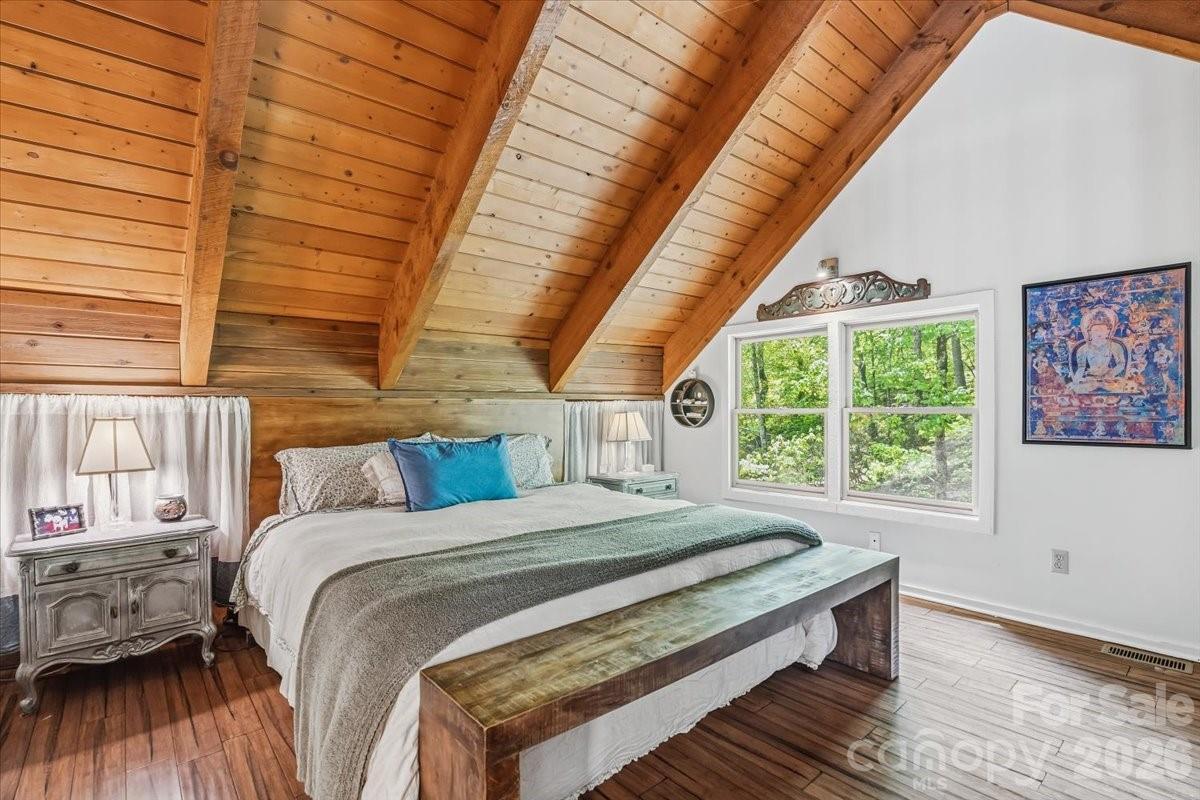 61 Greer Way — Mars Hill