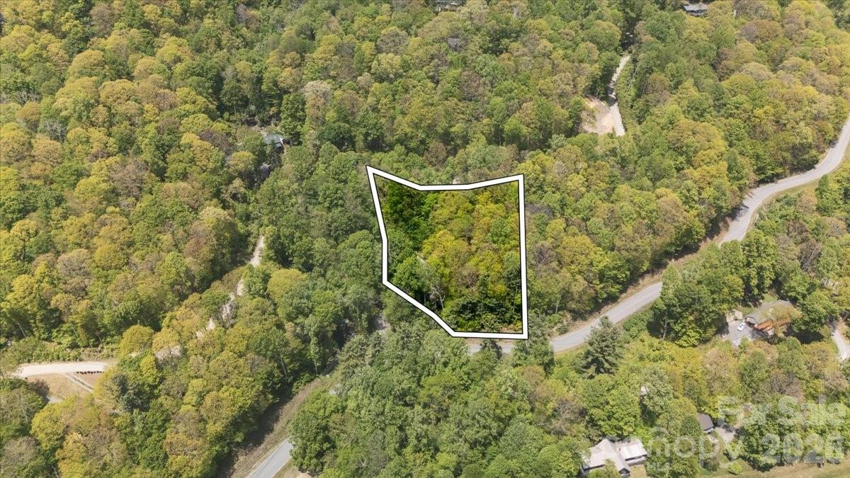 61 Greer Way — Mars Hill