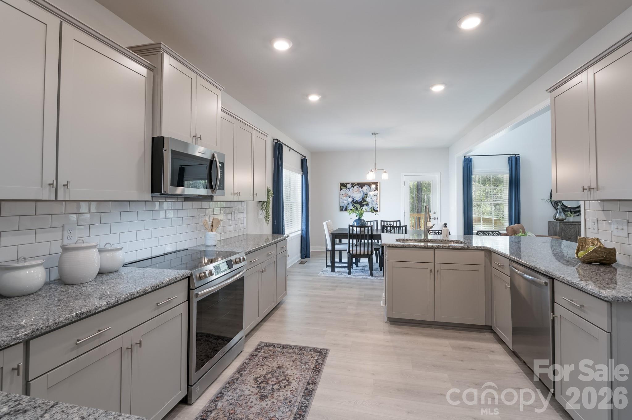 5115 Colchester Court #60 — Catawba