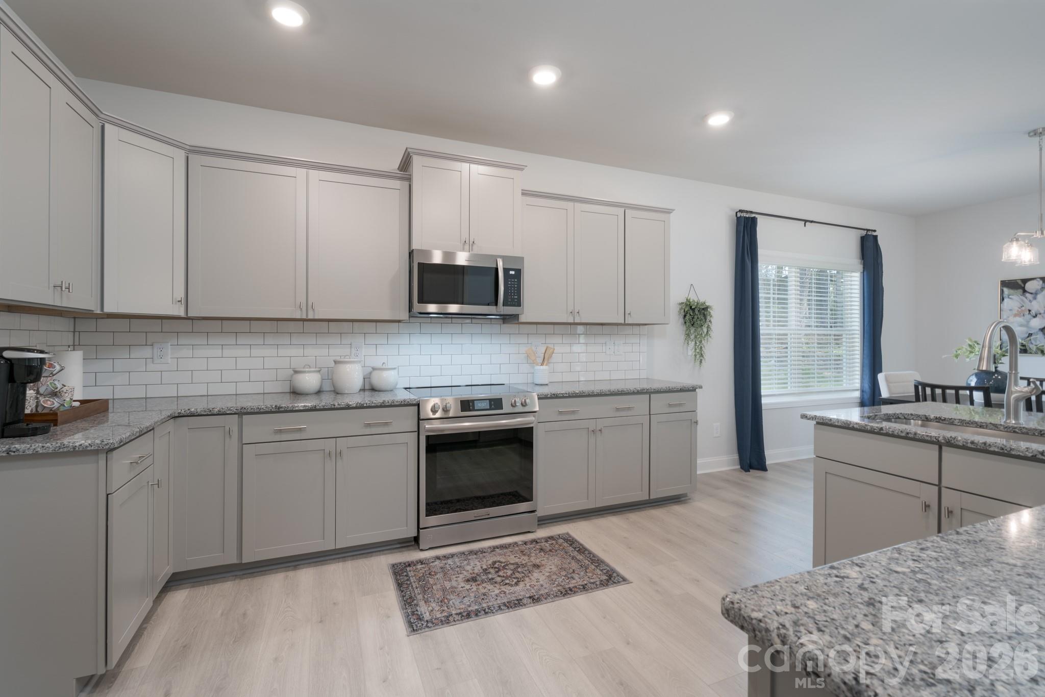 5115 Colchester Court #60 — Catawba