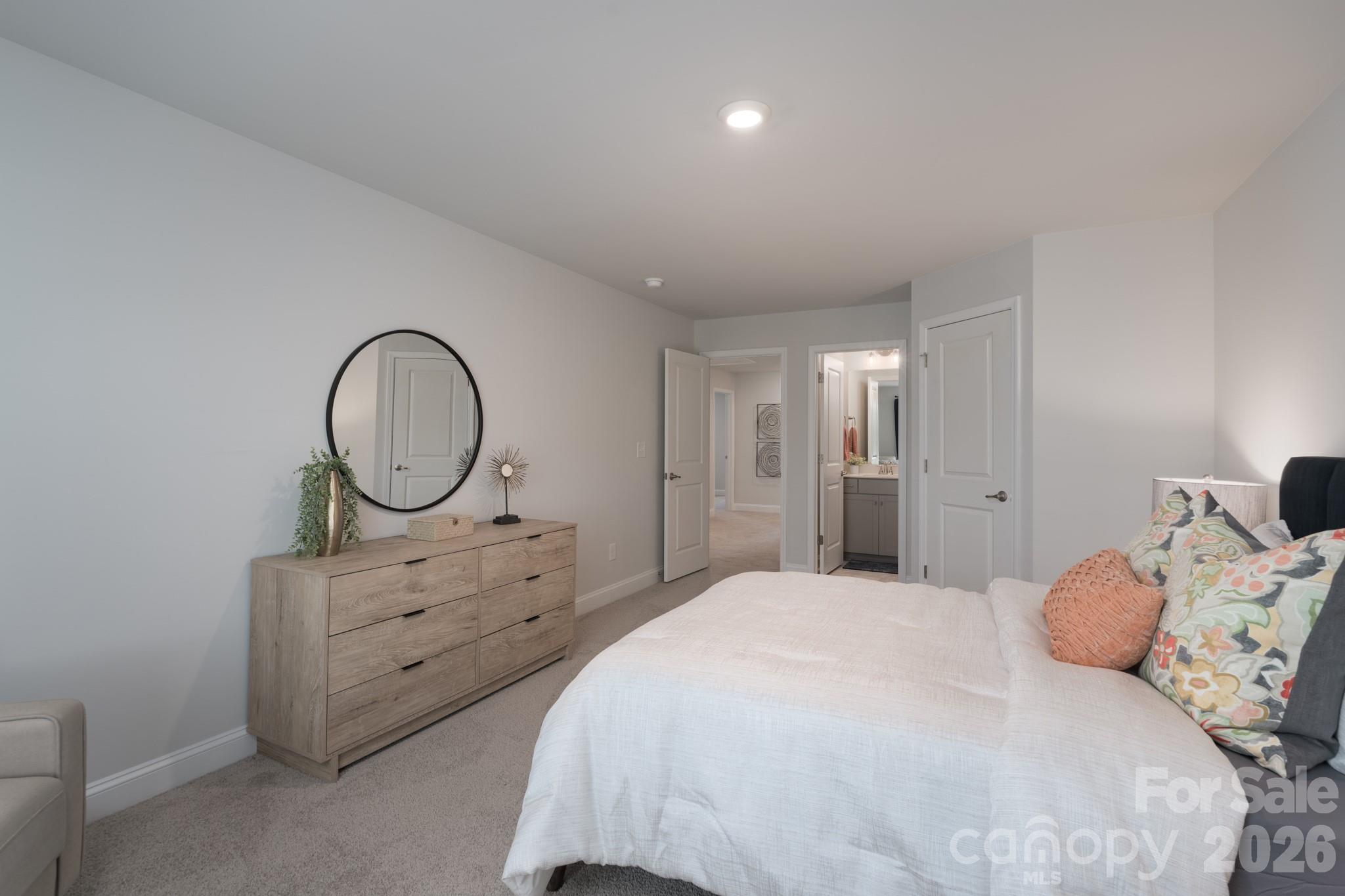 5115 Colchester Court #60 — Catawba
