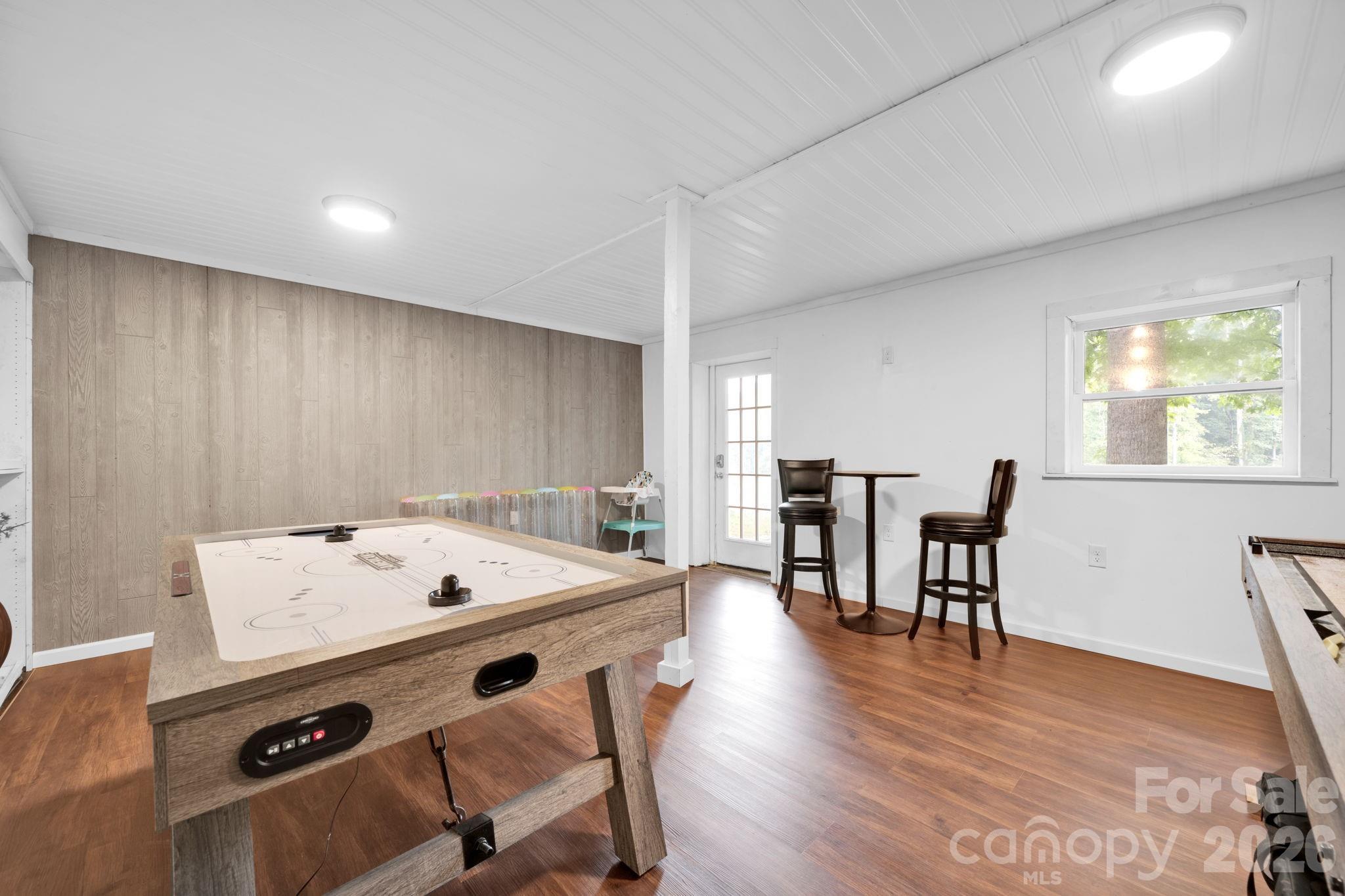 470 Lakeview Shores Loop — Mooresville