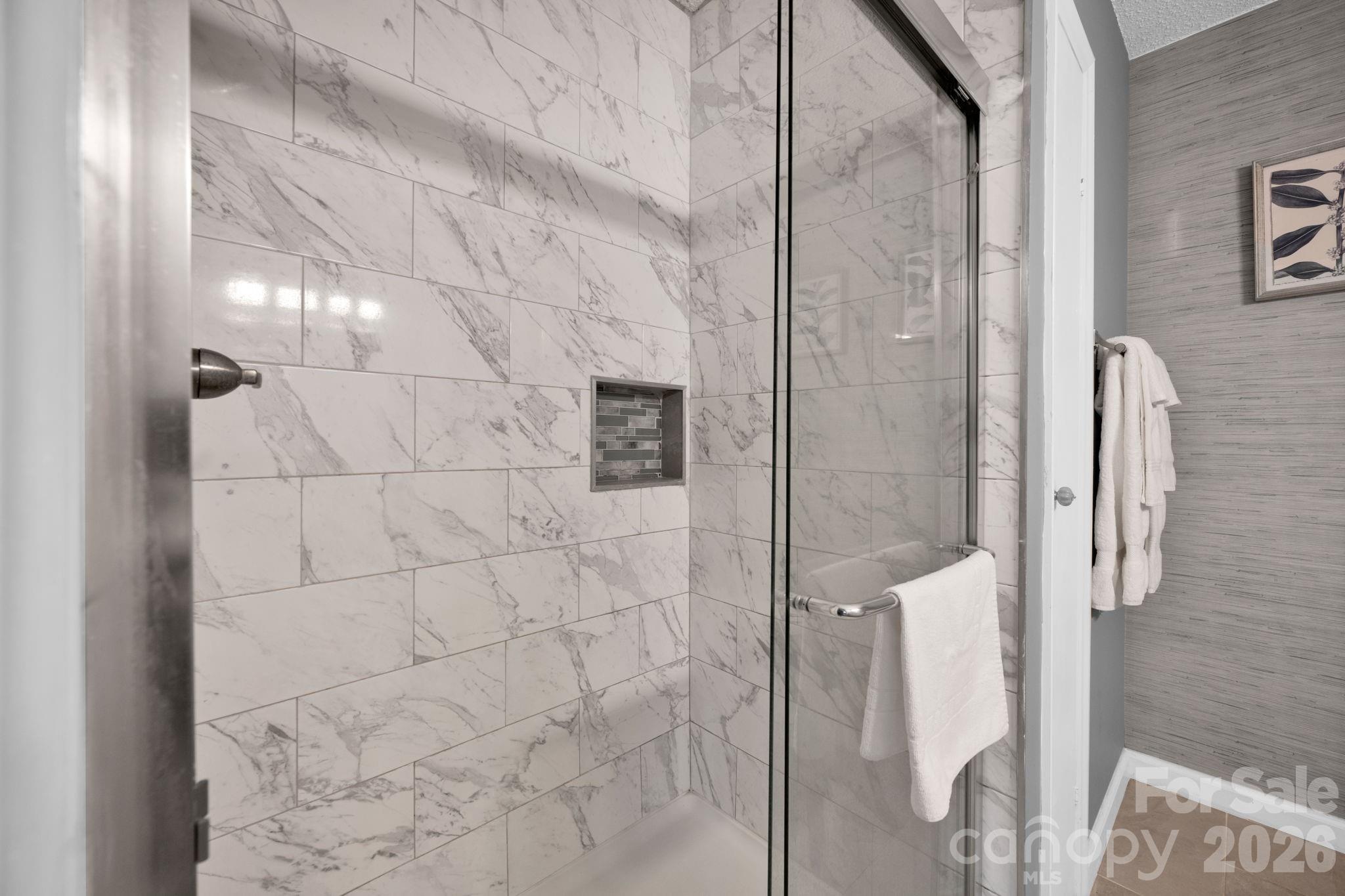 470 Lakeview Shores Loop — Mooresville