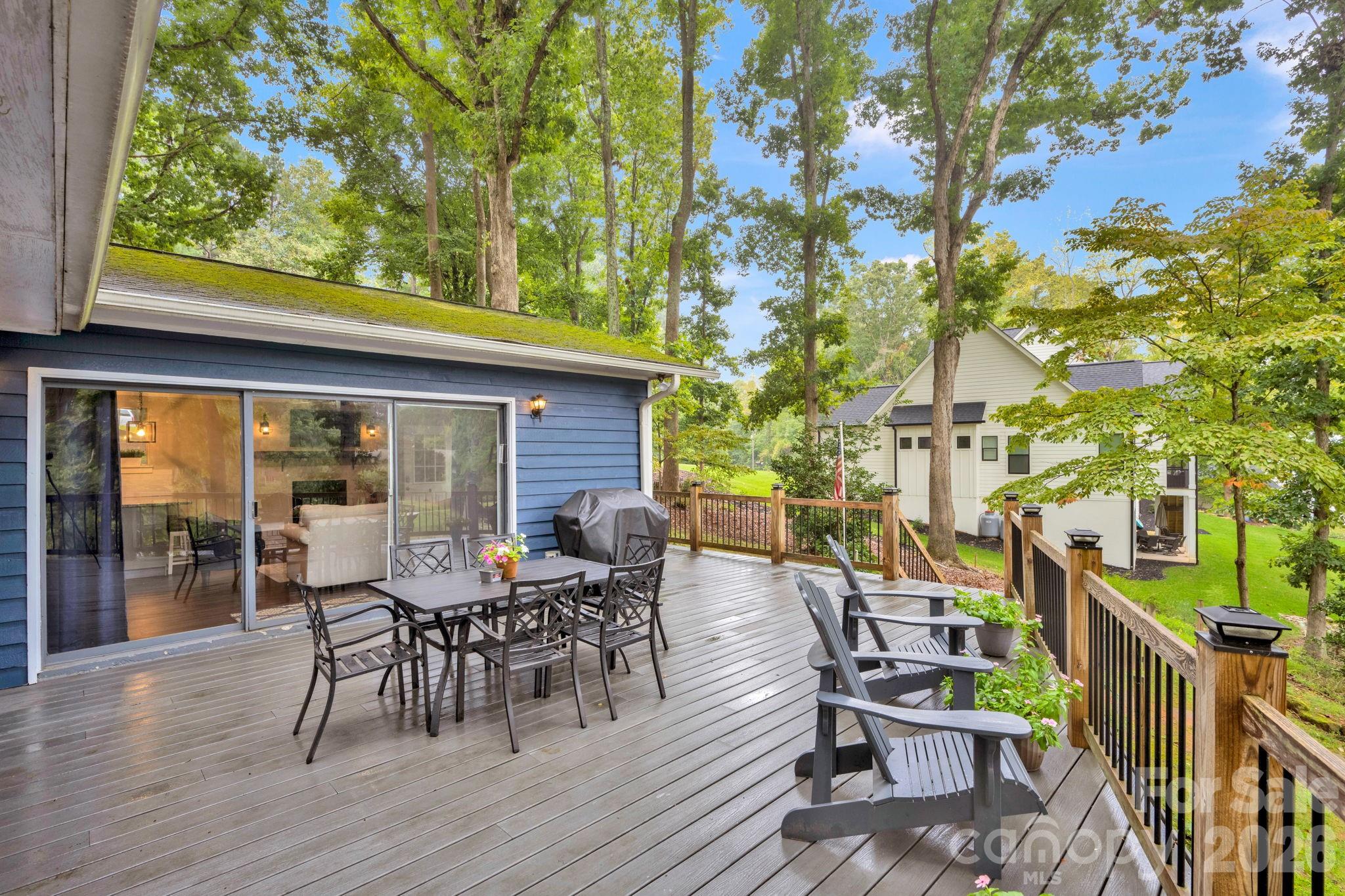 470 Lakeview Shores Loop — Mooresville