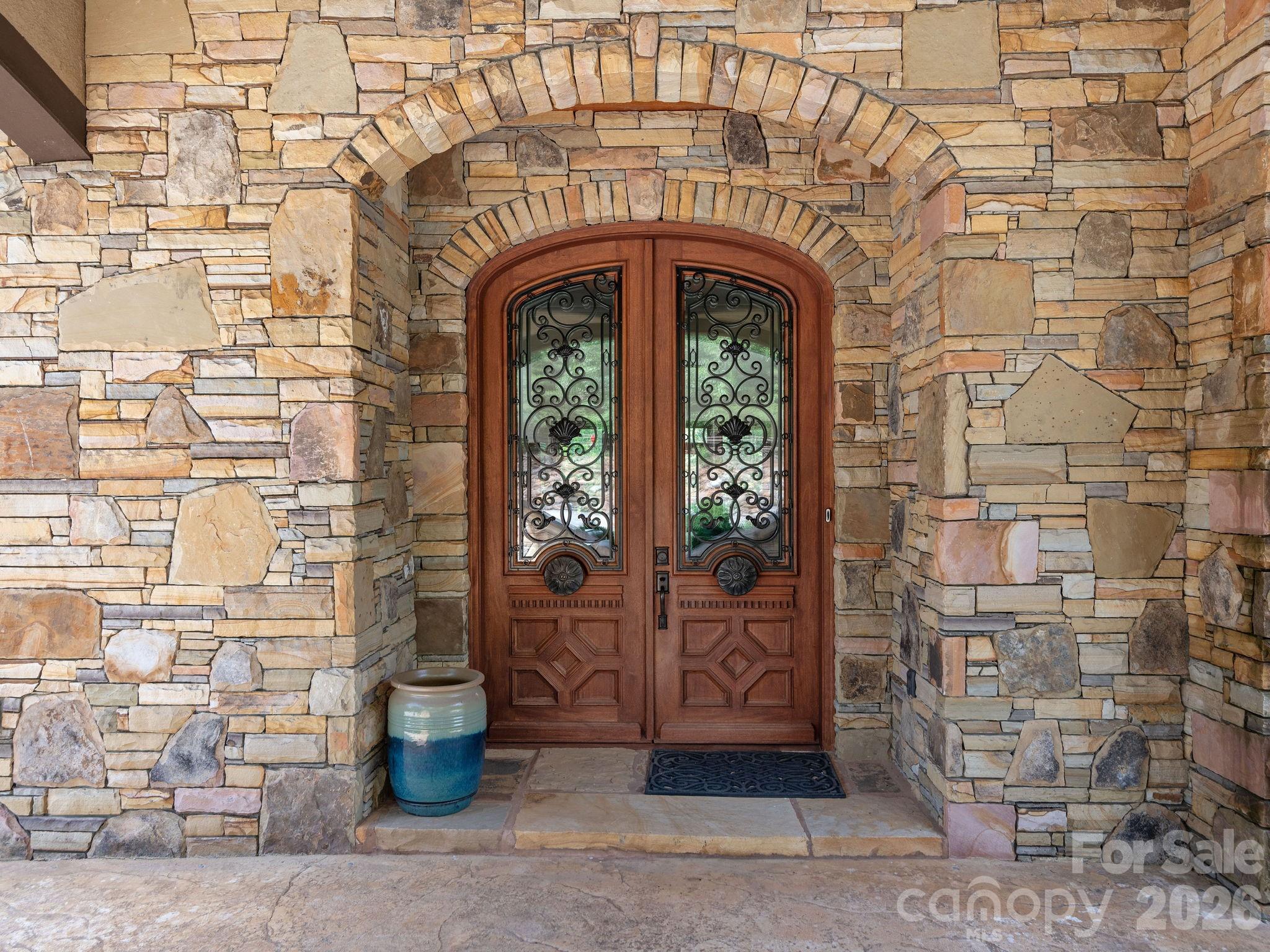 211 Embler No 2 Road — Alexander