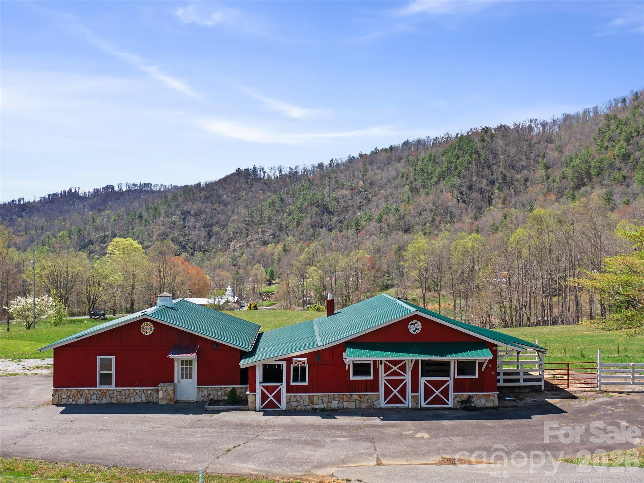 173 Odoms Chapel Road — Bakersville