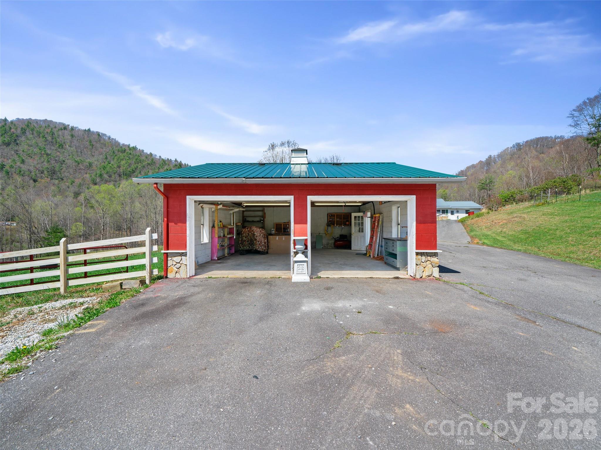 173 Odoms Chapel Road — Bakersville